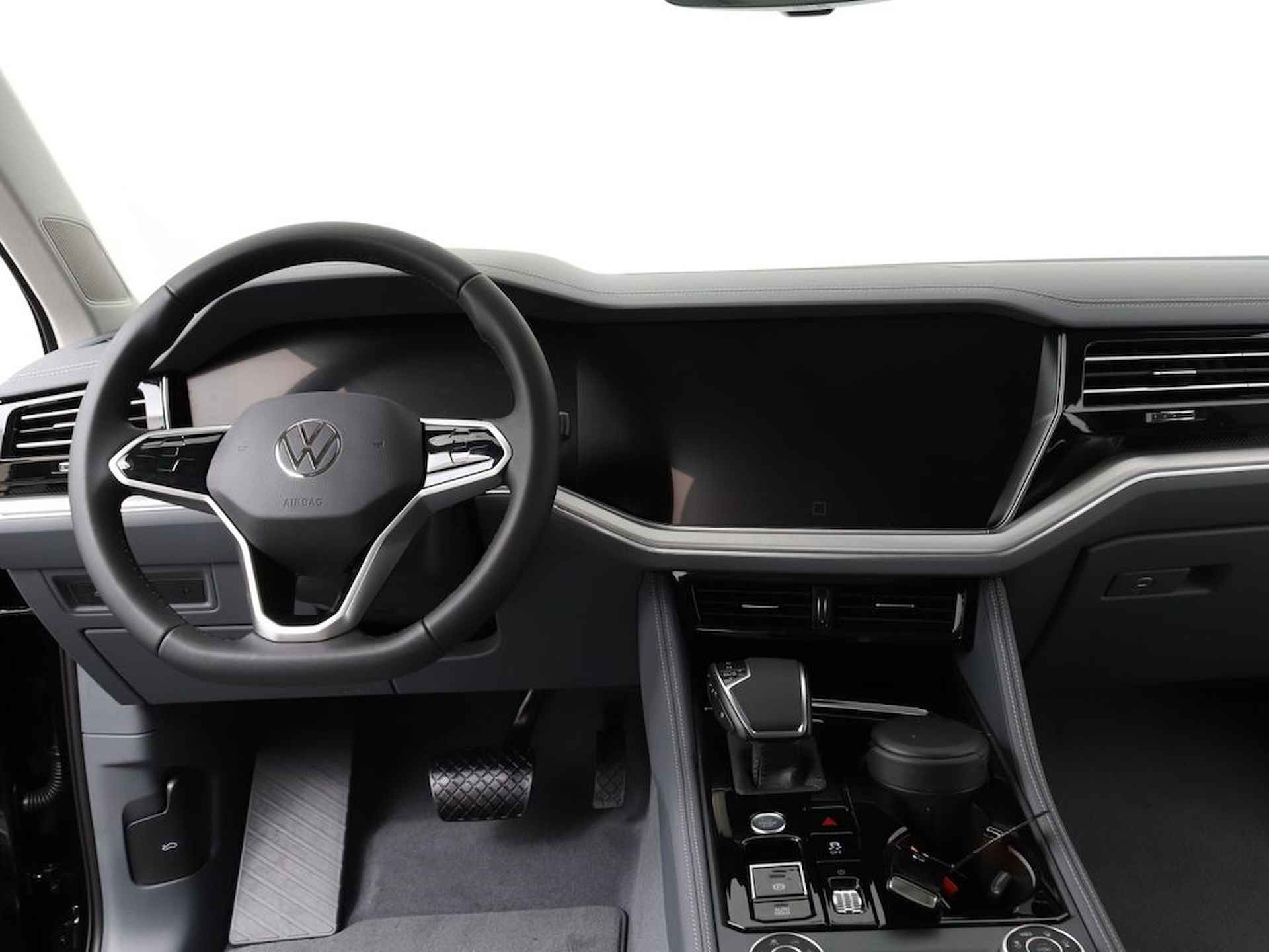 Volkswagen Touareg 3.0 TSi eHybrid 4MOTION Elegance ACC Luchtvering Massage Stoelkoeling Head-Up Panoramadak 21 Inch Nachtzicht - 9/16