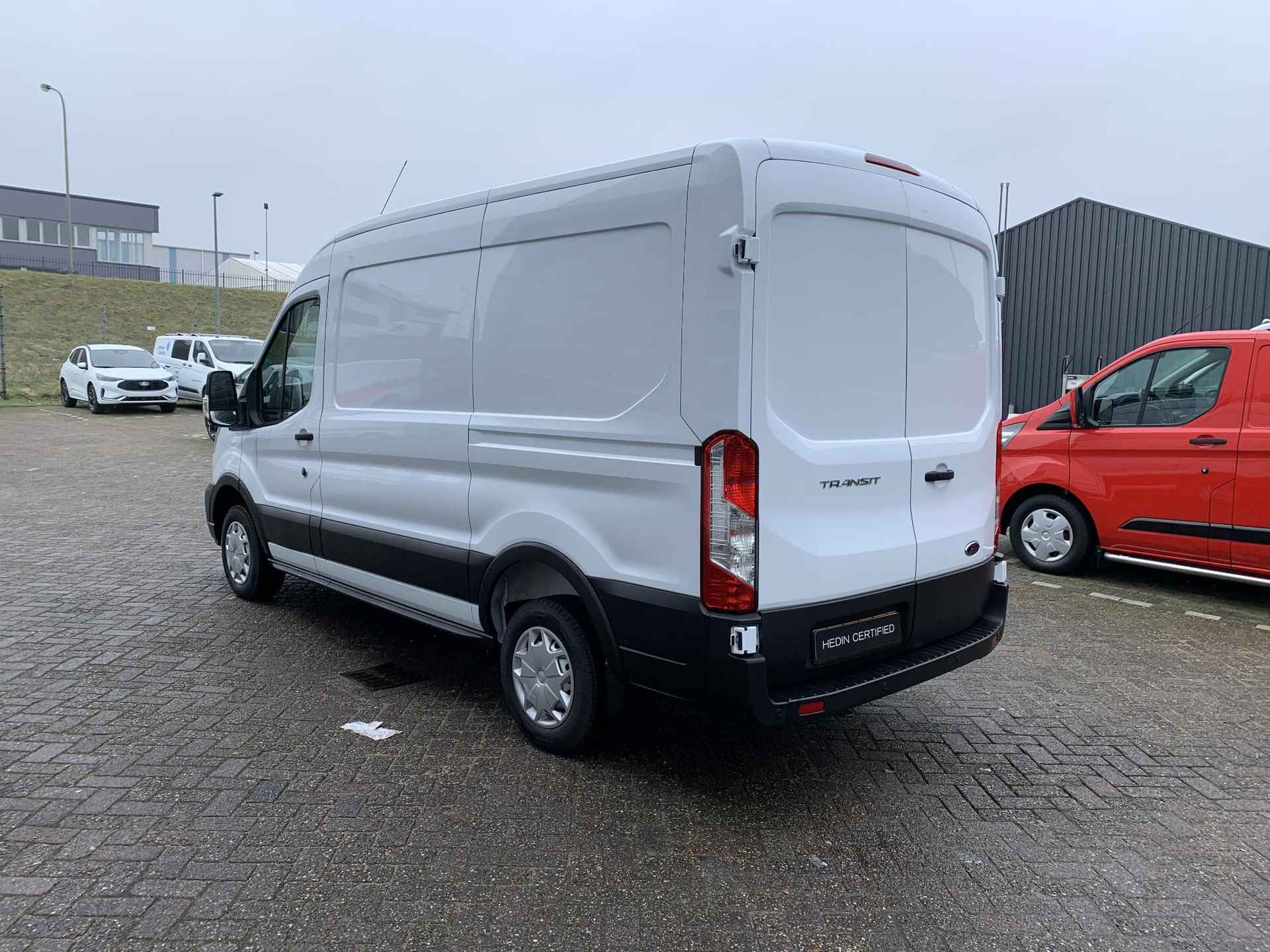 Ford Transit 310 2.0 TDCI 130pk L2H2 Trend - 2/13