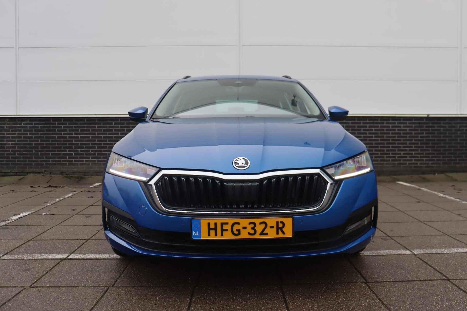 Skoda Octavia Combi 1.4 TSI iV PHEV Business Edition Plus Stoelverwarming - 2/45