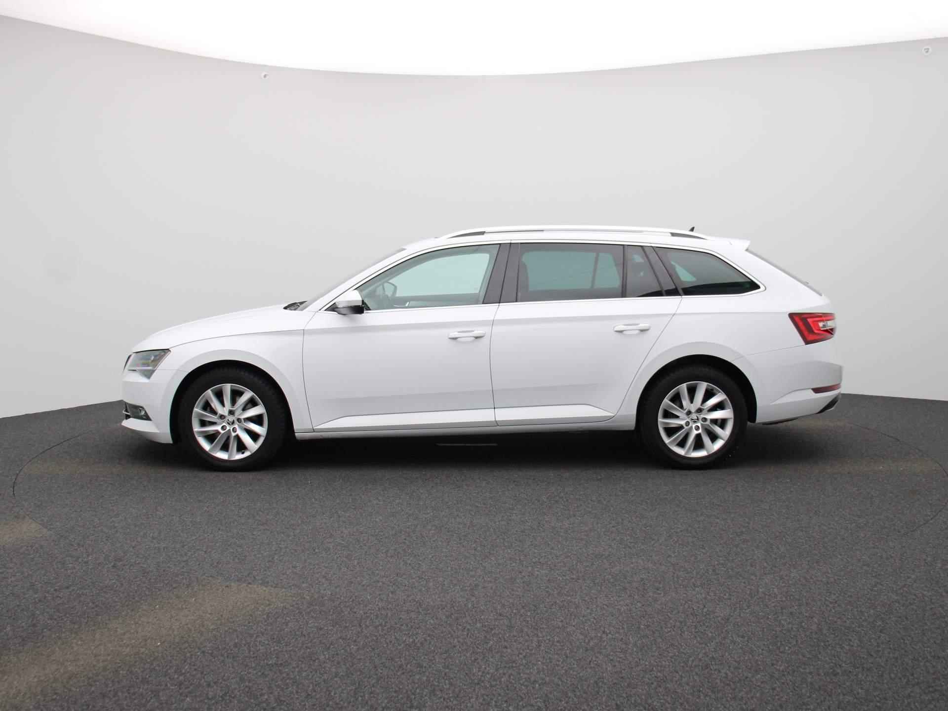 Skoda Superb Combi 1.4 TSI ACT Ambition Business | Panorama dak | Parkeersensoren | Stoelverwarming | Automaat | - 5/40