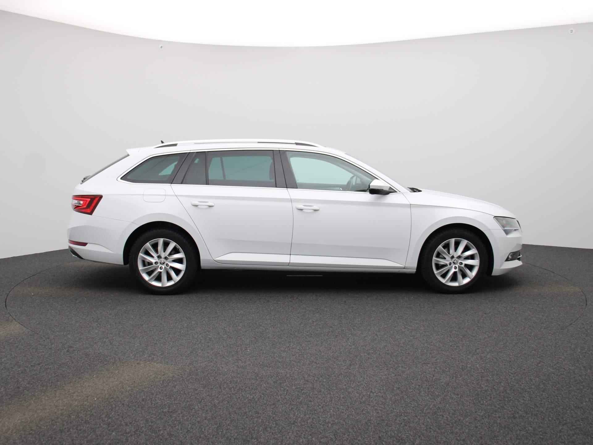 Skoda Superb Combi 1.4 TSI ACT Ambition Business | Panorama dak | Parkeersensoren | Stoelverwarming | Automaat | - 7/40