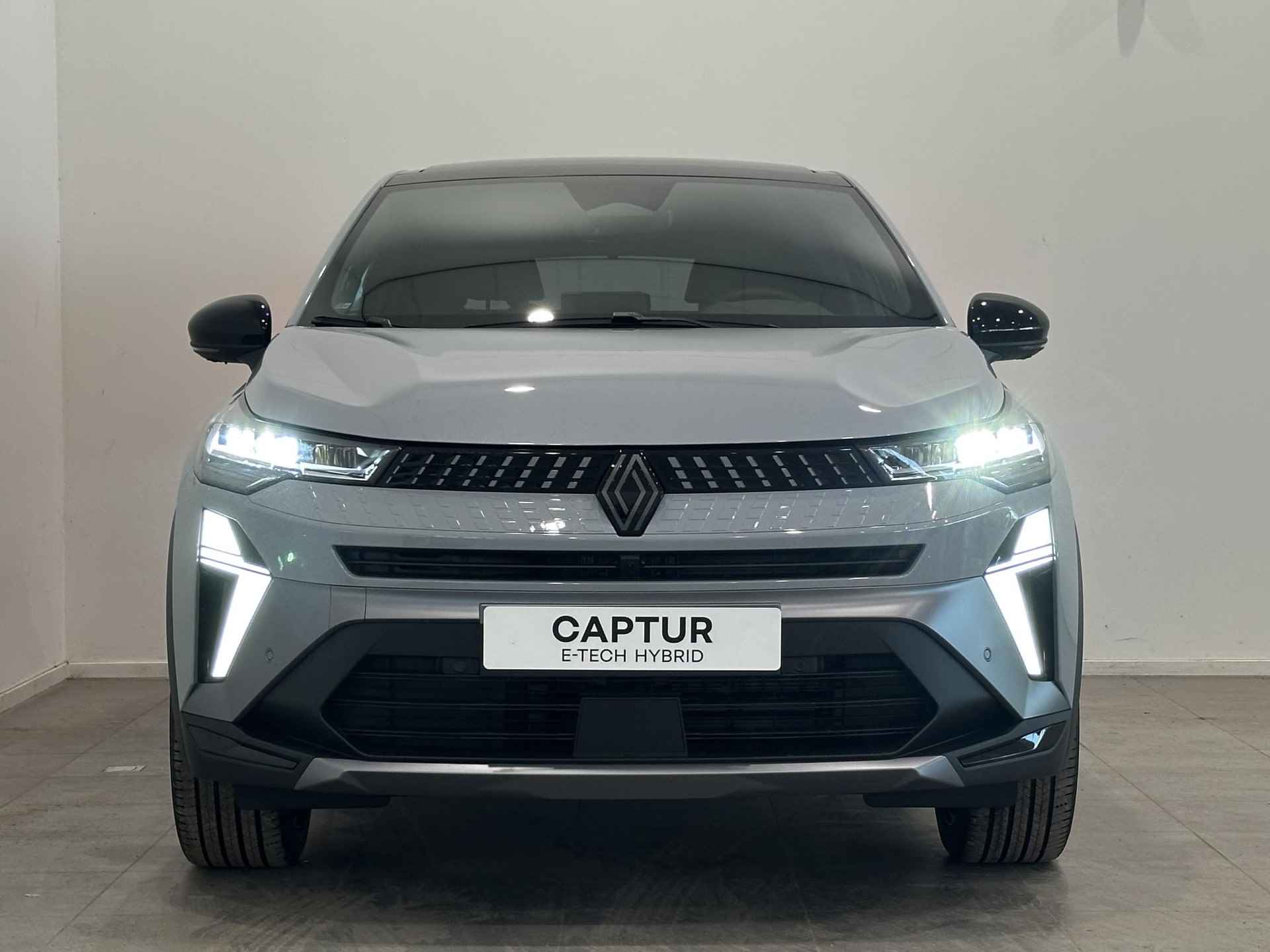 Renault Captur 1.6 E-Tech Hybrid 145 Esprit Alpine | Pack Privilège | Pack Light & Sound | Van: € 42.007,- nu rijklaar voor: € 40.507,- - 3/38