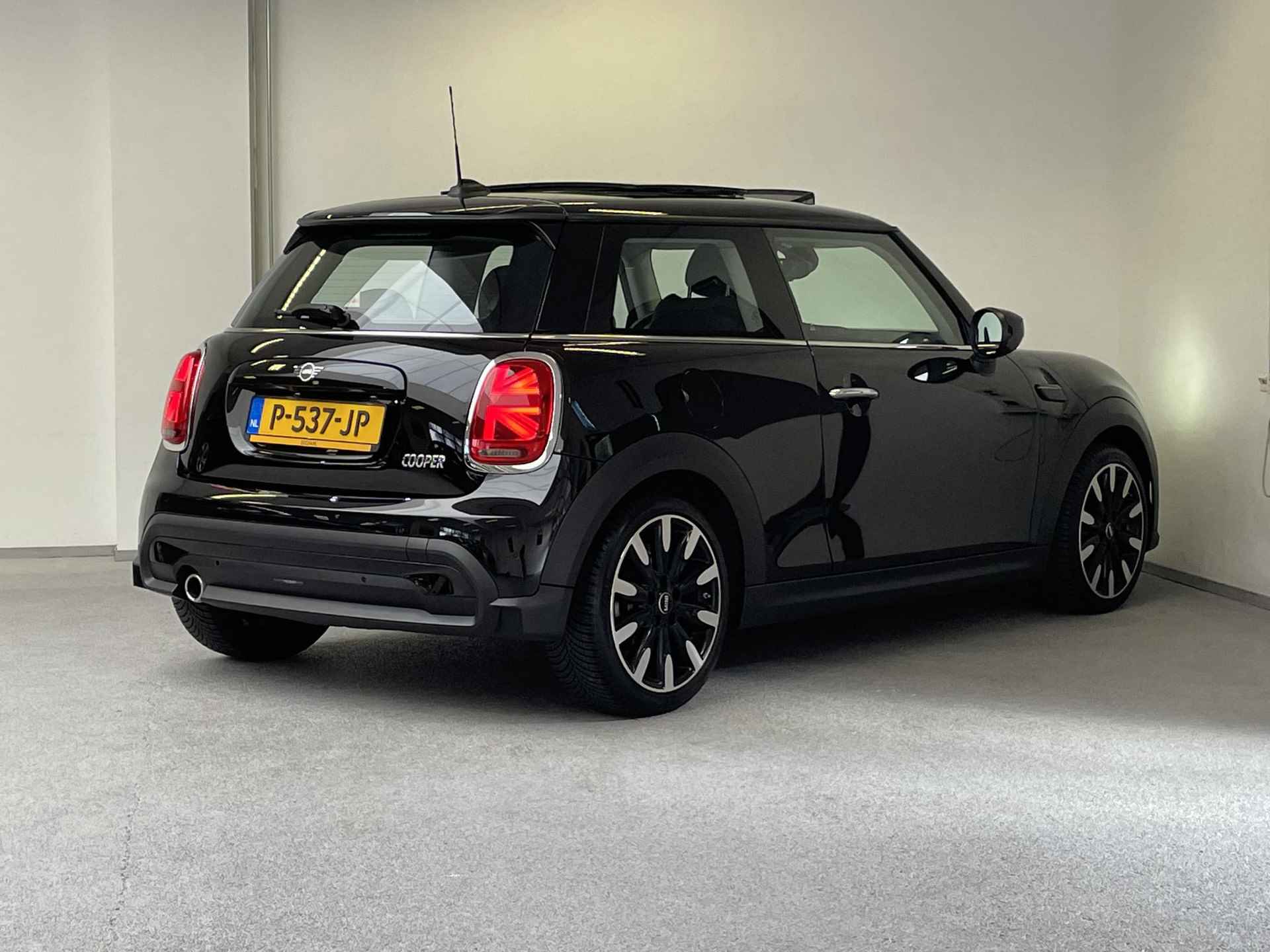 Mini Mini 1.5 Cooper Business Edition | ORG.NL | PANO | CAMERA | CARPLAY | - 3/38