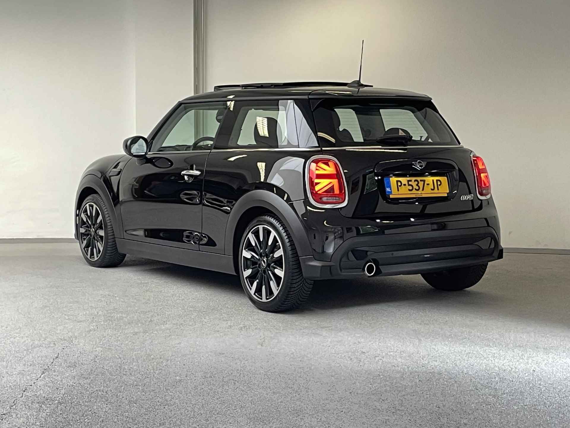 Mini Mini 1.5 Cooper Business Edition | ORG.NL | PANO | CAMERA | CARPLAY | - 12/38