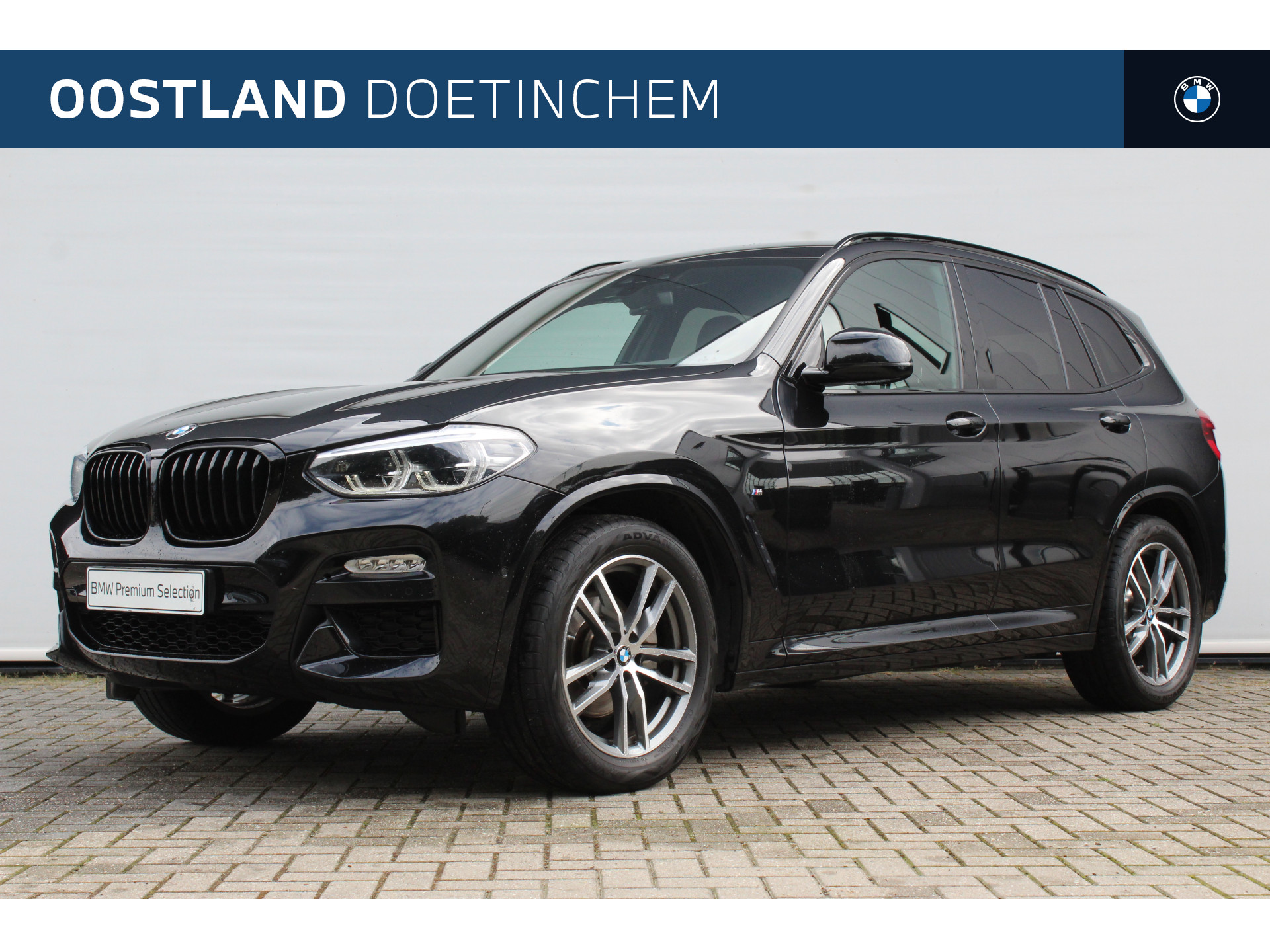 BMW X3 xDrive20i High Executive M Sport Automaat / Sportstoelen / Stoelverwarming / Adaptieve LED / Parking Assistant / Navigatie Professional / Getint glas achter