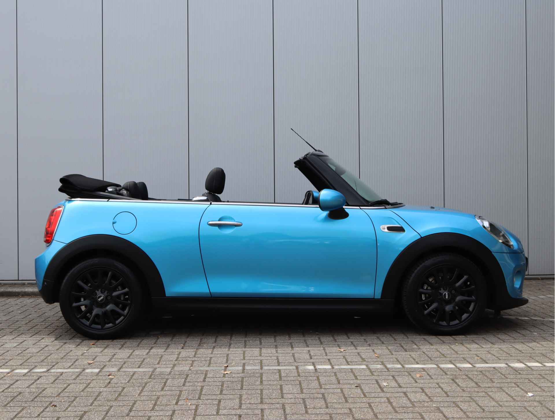 MINI Cooper Cabrio | Pepper | Navigatie | Stoelverwarming | Parkeersensoren | Cruise Control - 19/57