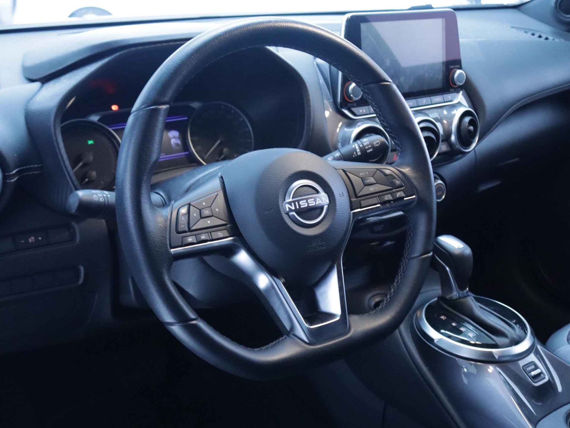 Nissan Juke 1.6 Hybrid N-Connecta Clima/Navi/Camera - 13/23