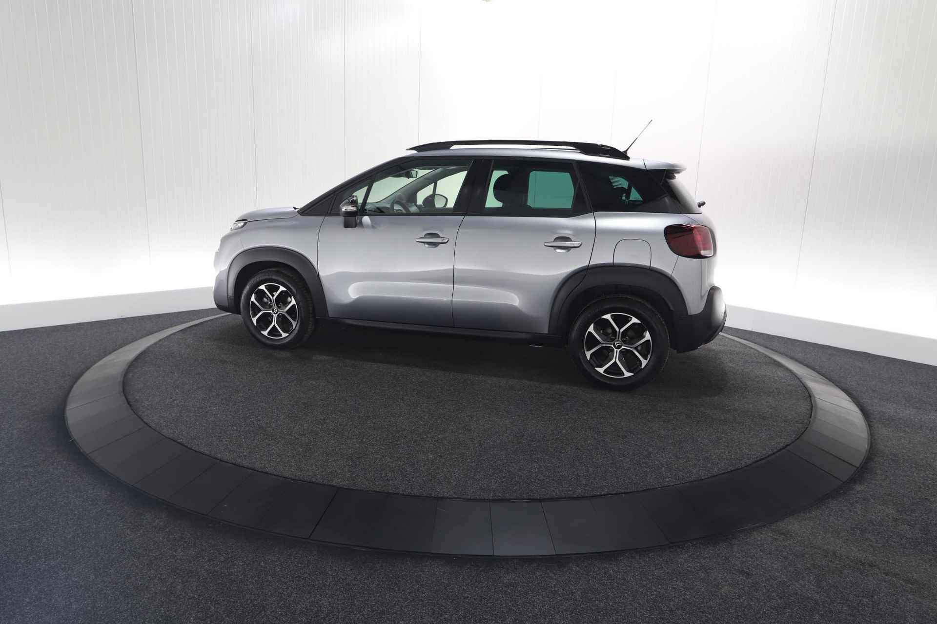 Citroen C3 Aircross PureTech 130 EAT8 Shine | Parkeersensoren | Stoelverwarming | Apple Carplay | 16 Inch Lichtmetalen Velgen - 65/72