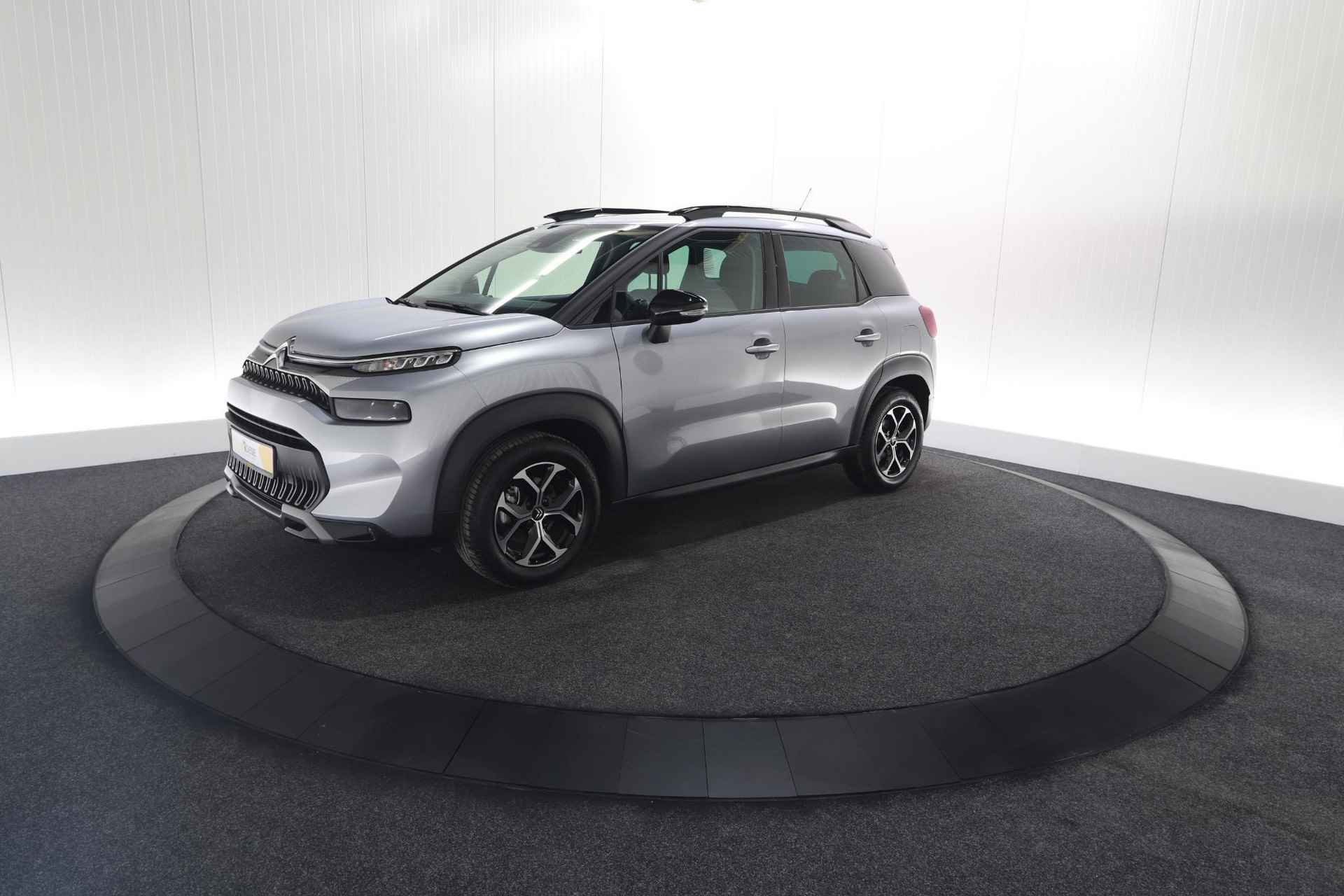 Citroen C3 Aircross PureTech 130 EAT8 Shine | Parkeersensoren | Stoelverwarming | Apple Carplay | 16 Inch Lichtmetalen Velgen - 67/72