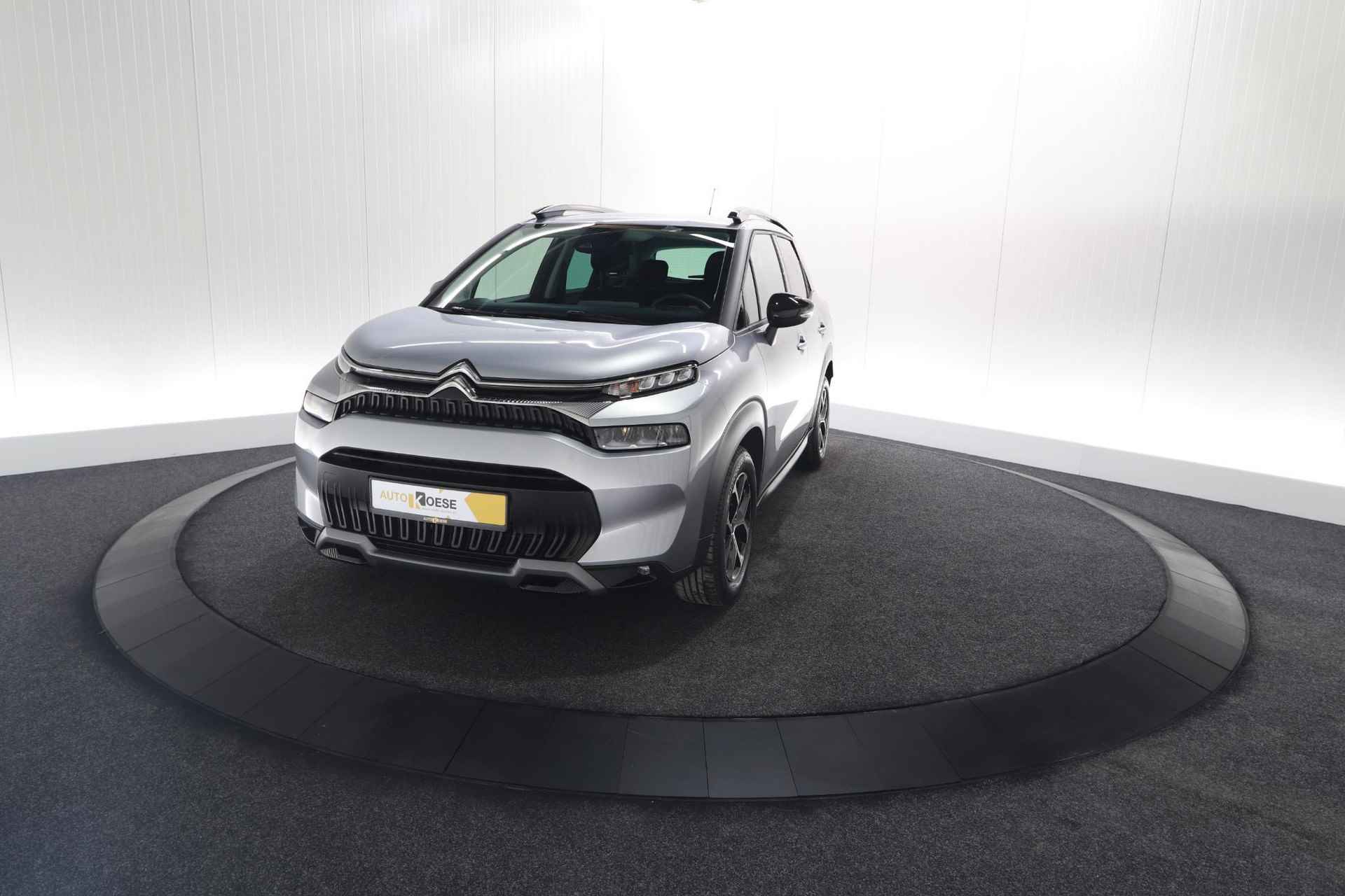 Citroen C3 Aircross PureTech 130 EAT8 Shine | Parkeersensoren | Stoelverwarming | Apple Carplay | 16 Inch Lichtmetalen Velgen - 68/72