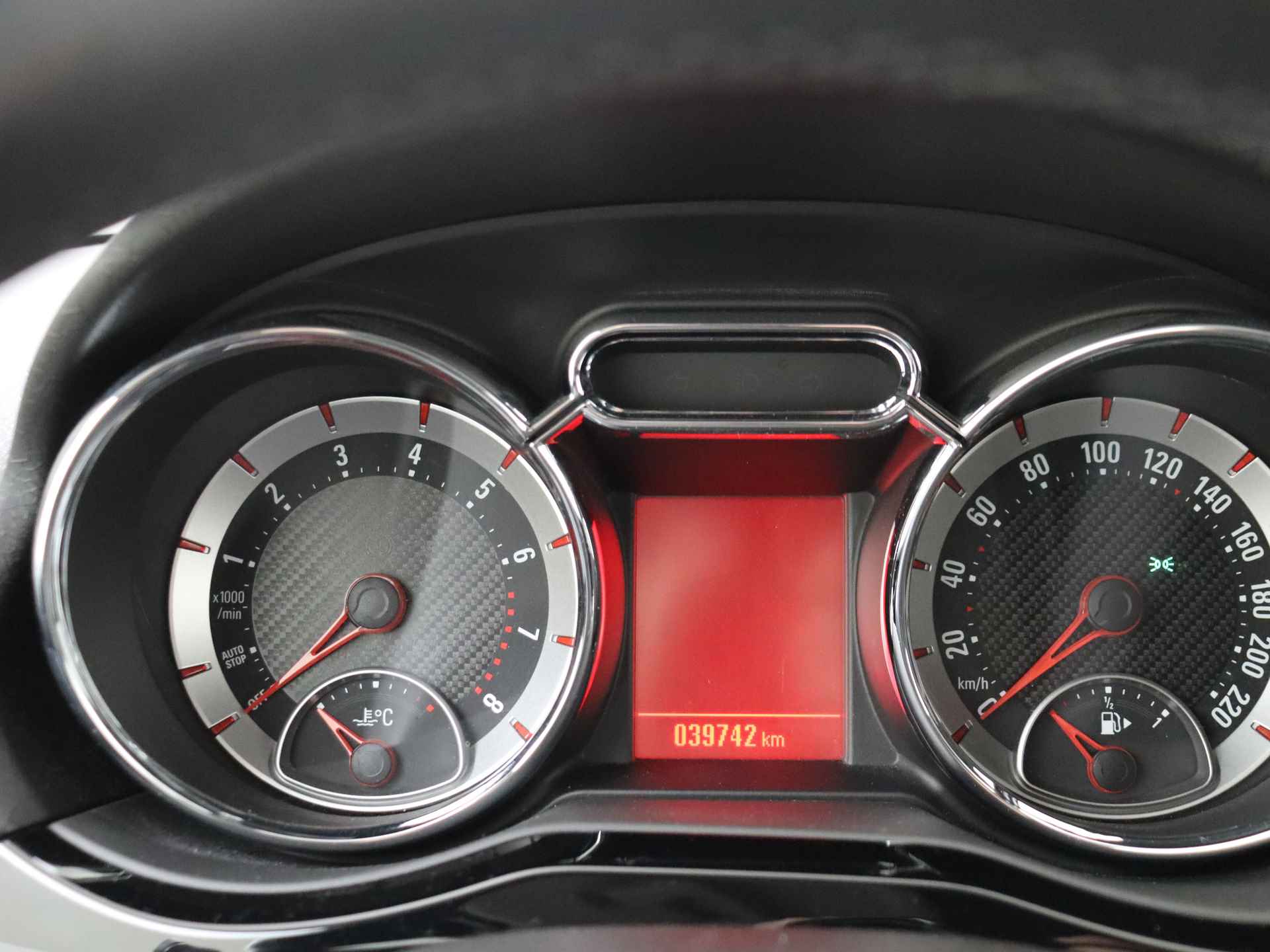 Opel ADAM 1.0 Turbo Rocks BlitZ | Schuifdak | Stoel en Stuurverwarming | Climate Control | Apple Carplay | - 6/39