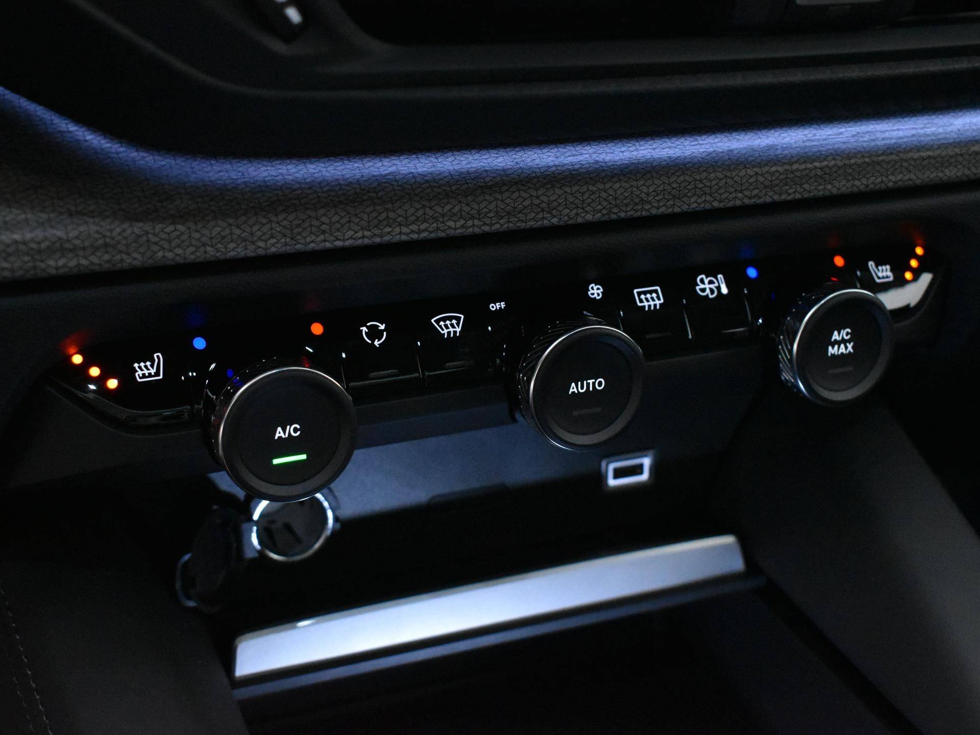 Citroën C5 X Shine 1.6 Hybrid 225pk Automaat | Panoramadak | HiFi Audio | Navigatie | Parkeercamera rondom - 20/37