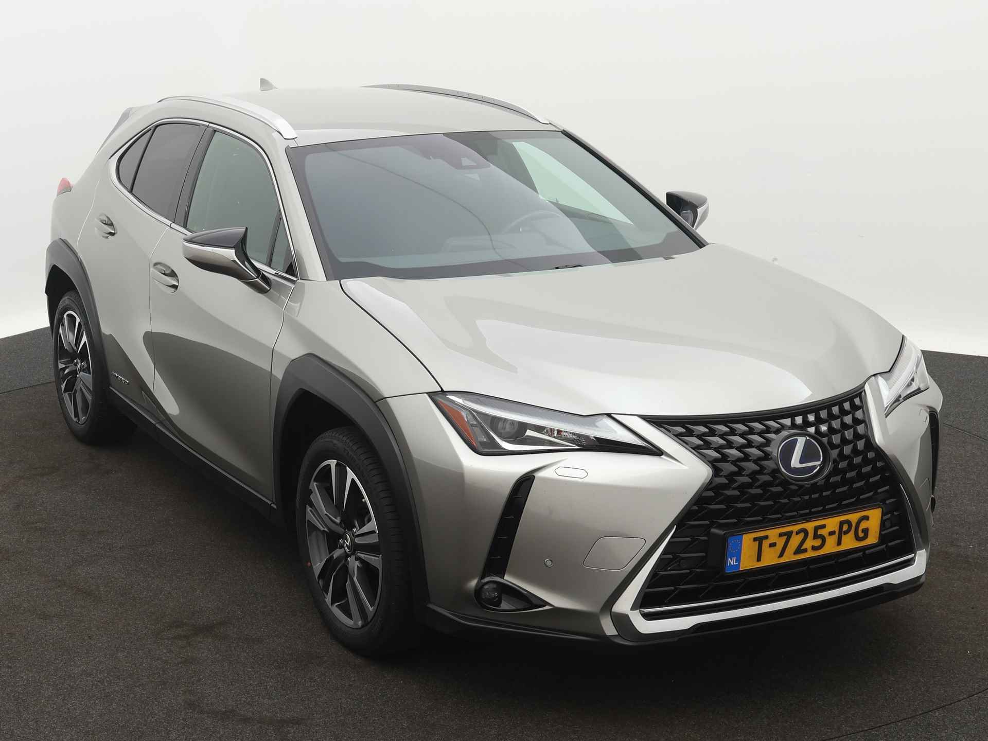 Lexus UX 250h Business Line Plus | Stuur -/ Stoel verwarming | - 29/46