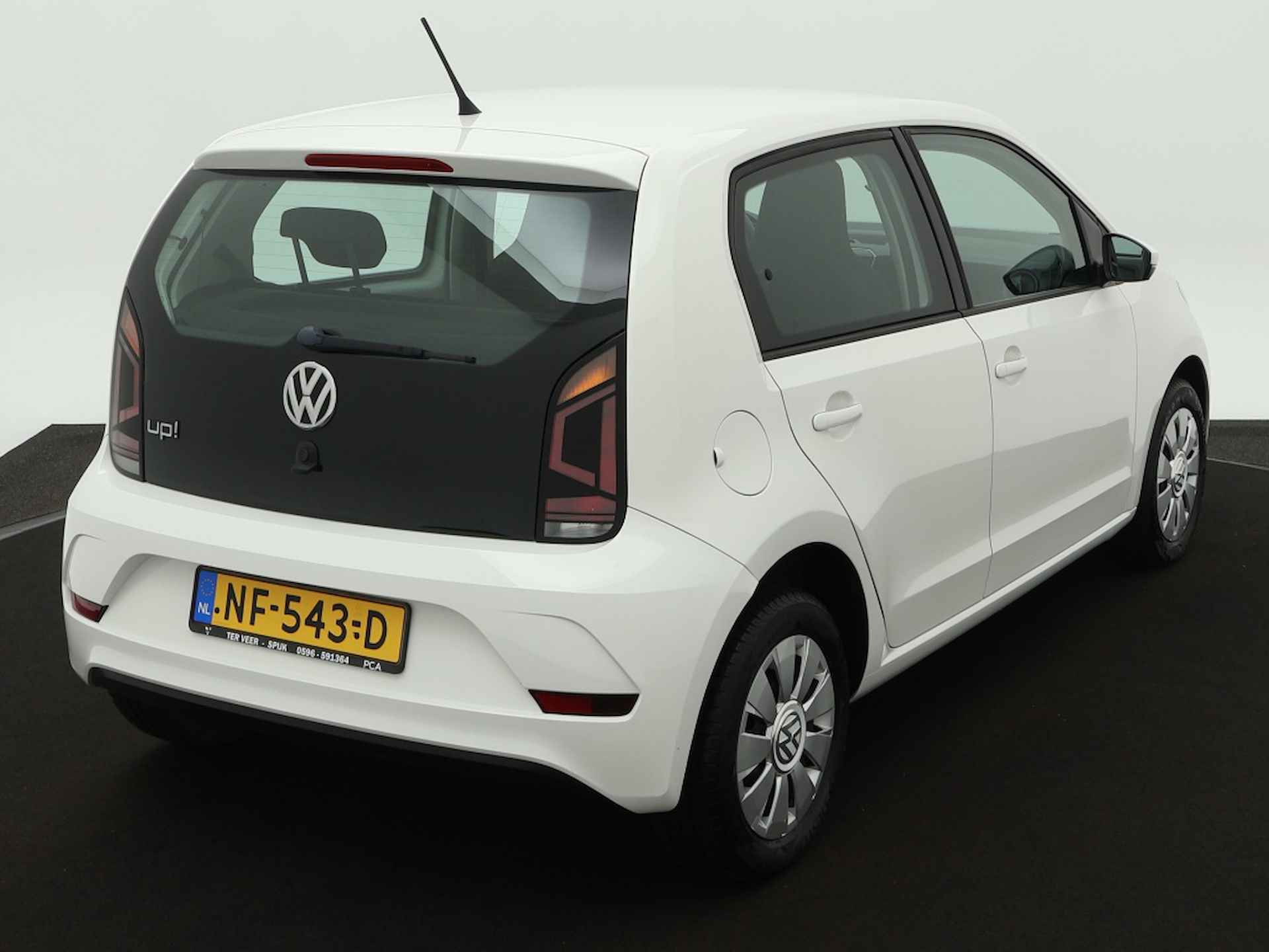 Volkswagen Up! 1.0 BMT move up! - 8/29