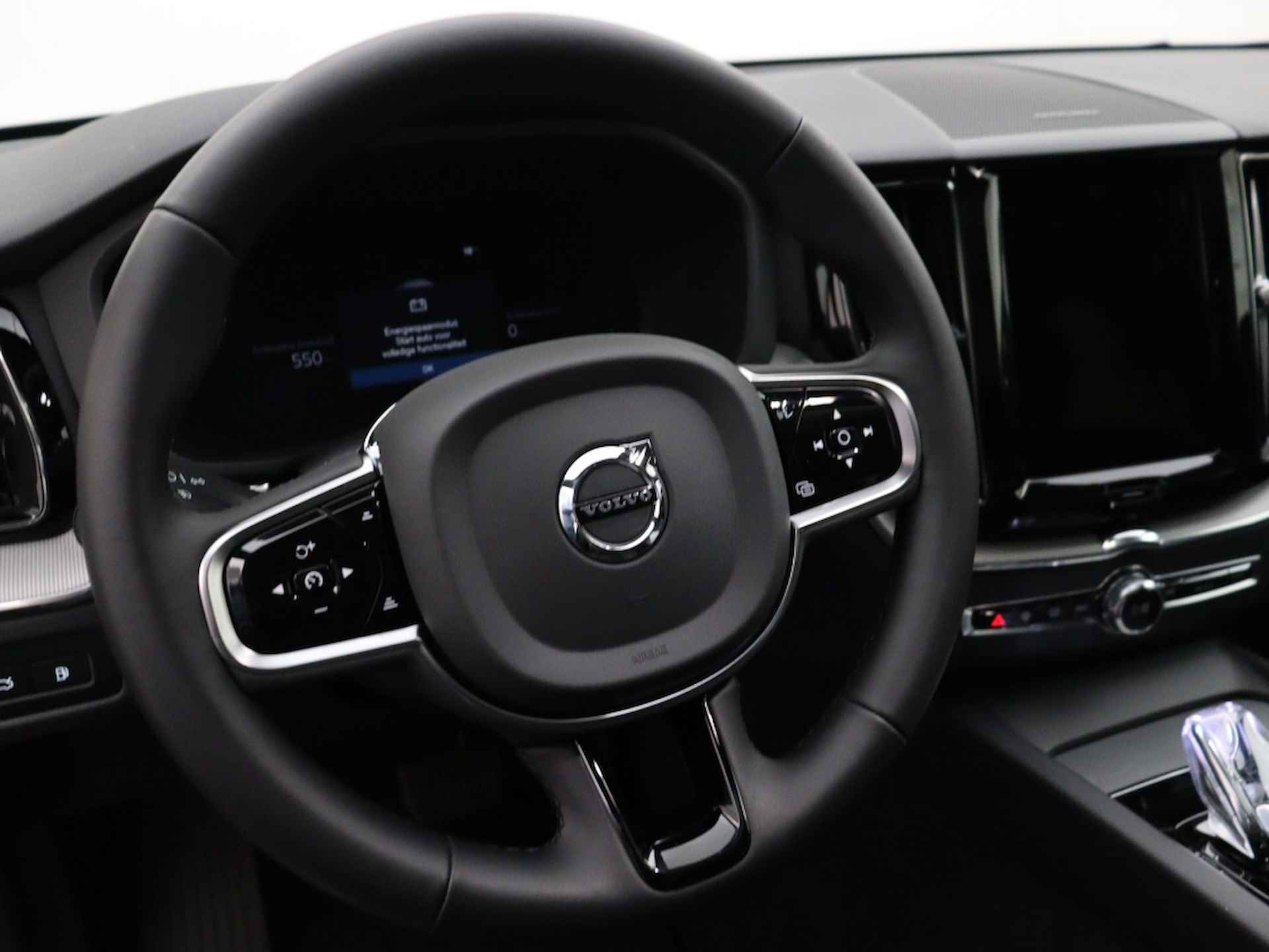 Volvo XC60  T8 PLUG-IN HYBRID LONG RANGE PLUS DARK 20INCH HARMAN KARDON 360G - 16/39