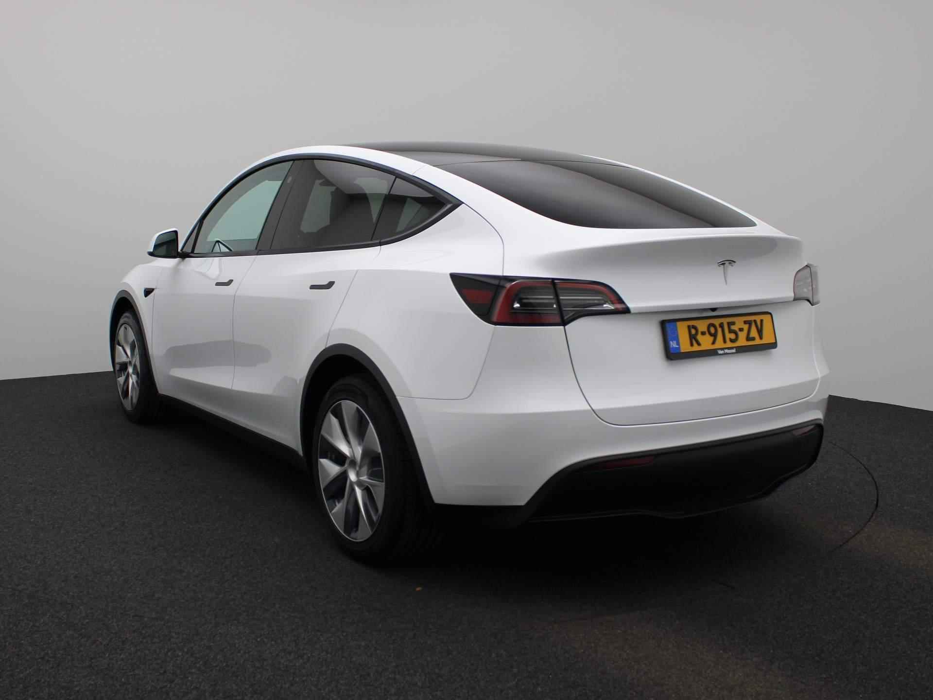 Tesla Model Y RWD 58 kWh | Lederen Bekleding | Navigatie | Climate Control | Panoramadak | Camera | LED | - 2/40