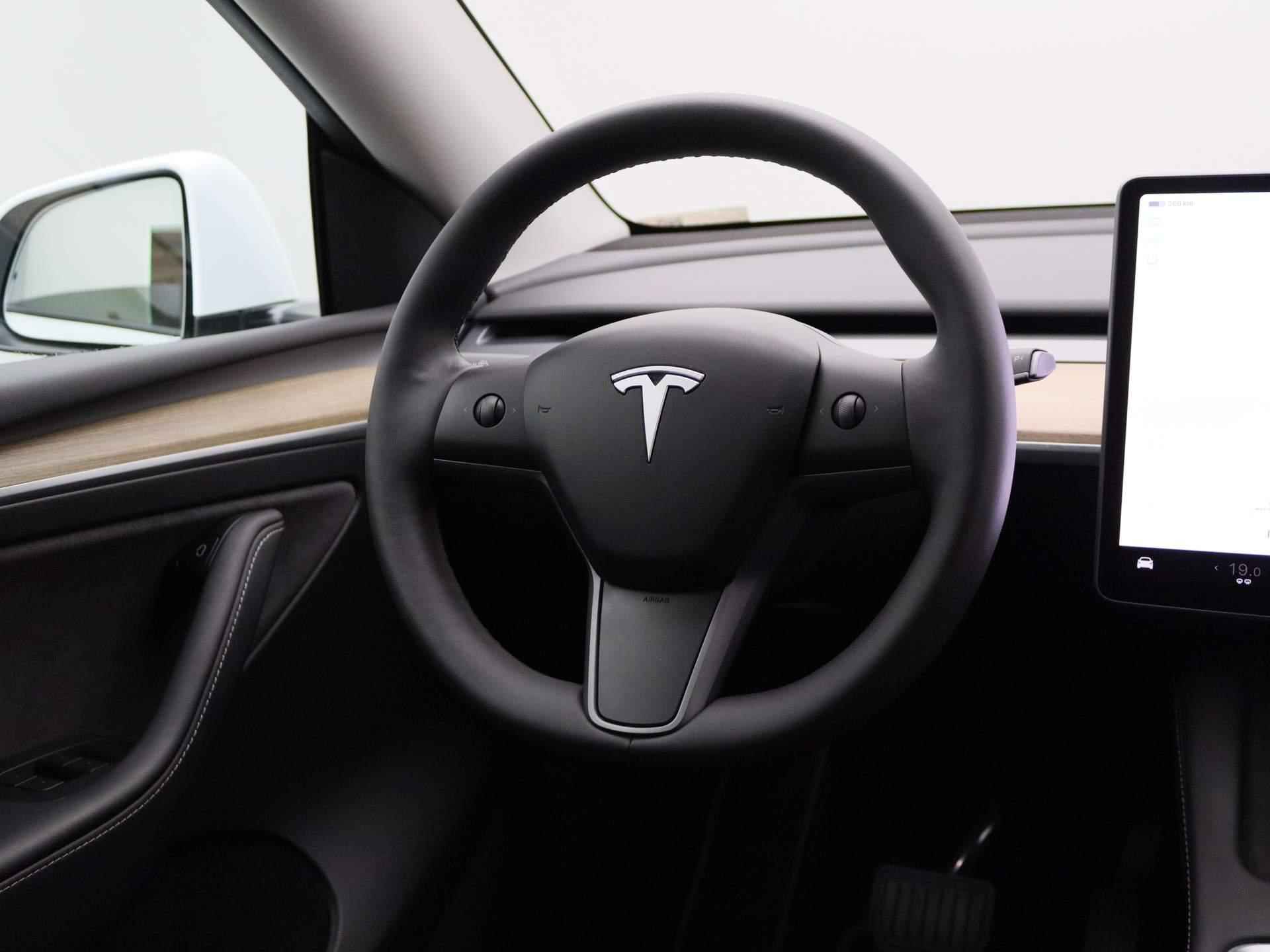 Tesla Model Y RWD 58 kWh | Lederen Bekleding | Navigatie | Climate Control | Panoramadak | Camera | LED | - 10/40