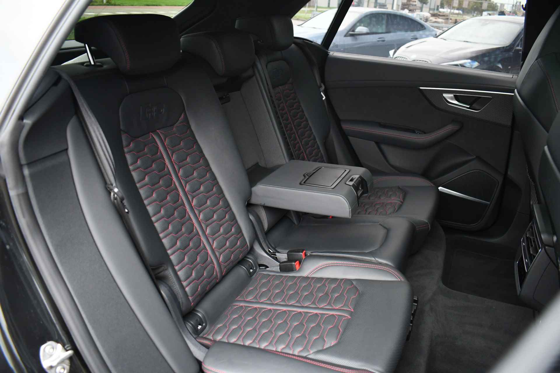 Audi RSQ8 4.0 TFSI 700pk quattro Urban Vossen-24 Akra Ceramic Carbon Pano np300K - 98/125