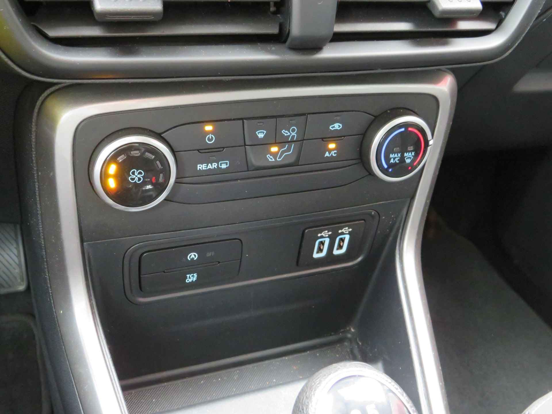 Ford EcoSport 1.0 EcoBoost Connected | Airco | Cruise control | Trekhaak | Incl. BOVAG Garantie | Bluetooth | - 28/35