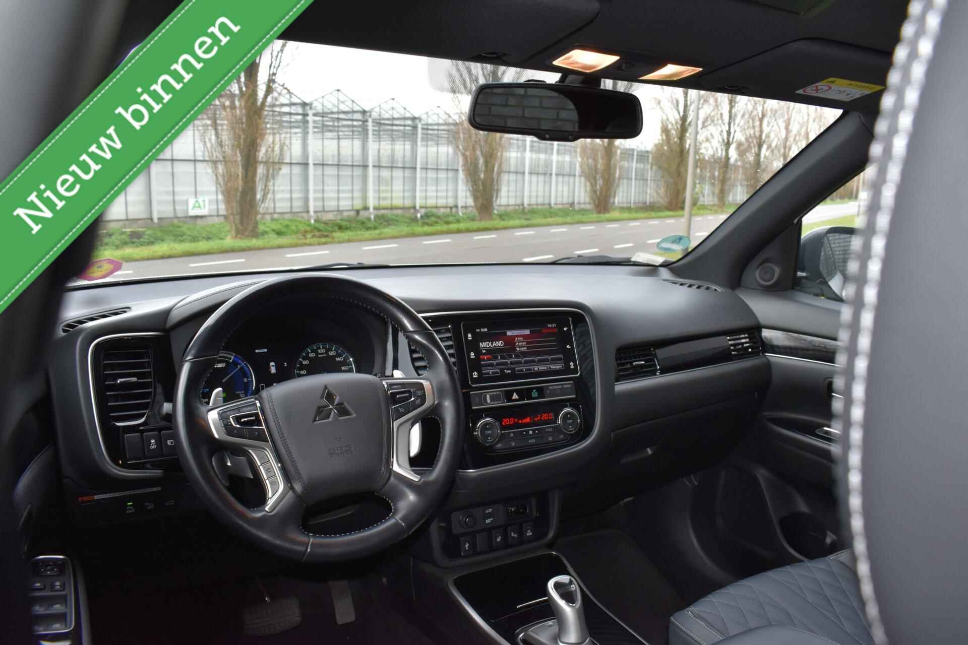 Mitsubishi Outlander 2.4 PHEV Intense+ LEDER VOL! 360º CAMERA/ELEK. A. KLEP/CARPLAY-ANDROID WIFI/ETC,! - 8/33