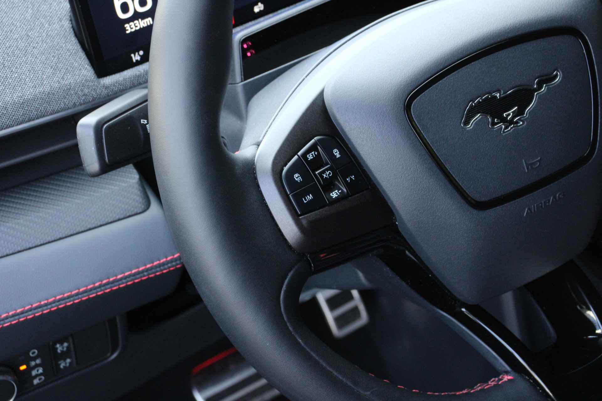 Ford Mustang Mach-E 98kWh Extended AWD | 360 Camera | Panoramadak | B&O audio | Adaptive Cruise | BLIS - 12/23
