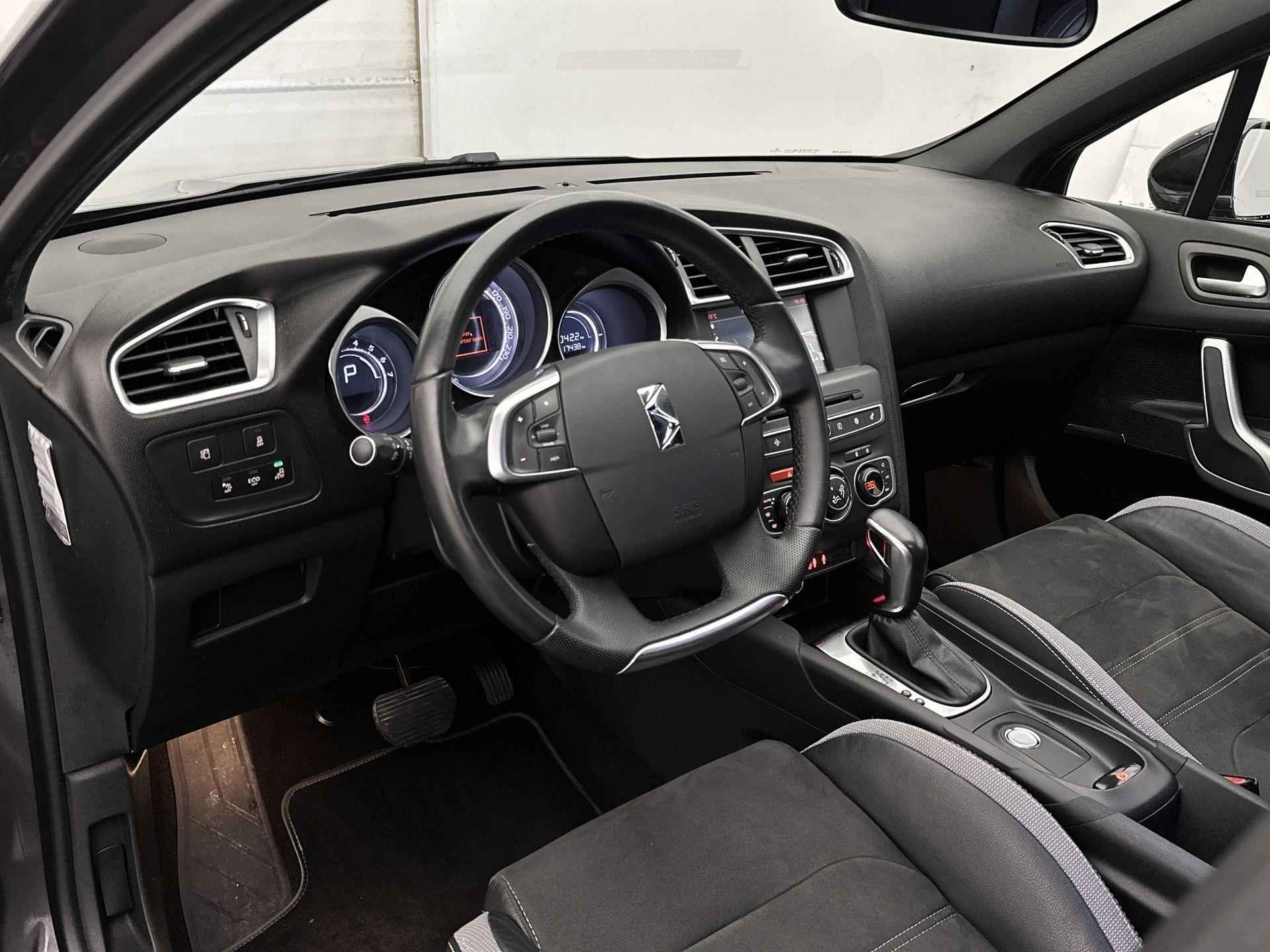 DS 4 Crossback Business 120 pk | Navigatie | Parkeersensoren Voor en Achter | Voorstoelen met Massagefunctie | Keyless Entry/Start | LED Dagrijverlichting | DAB Ontvanger | Trekhaak | Dodehoek Detectie | Climate Control | Cruise Control | 17" Lichtmetalen Velgen | - 11/35