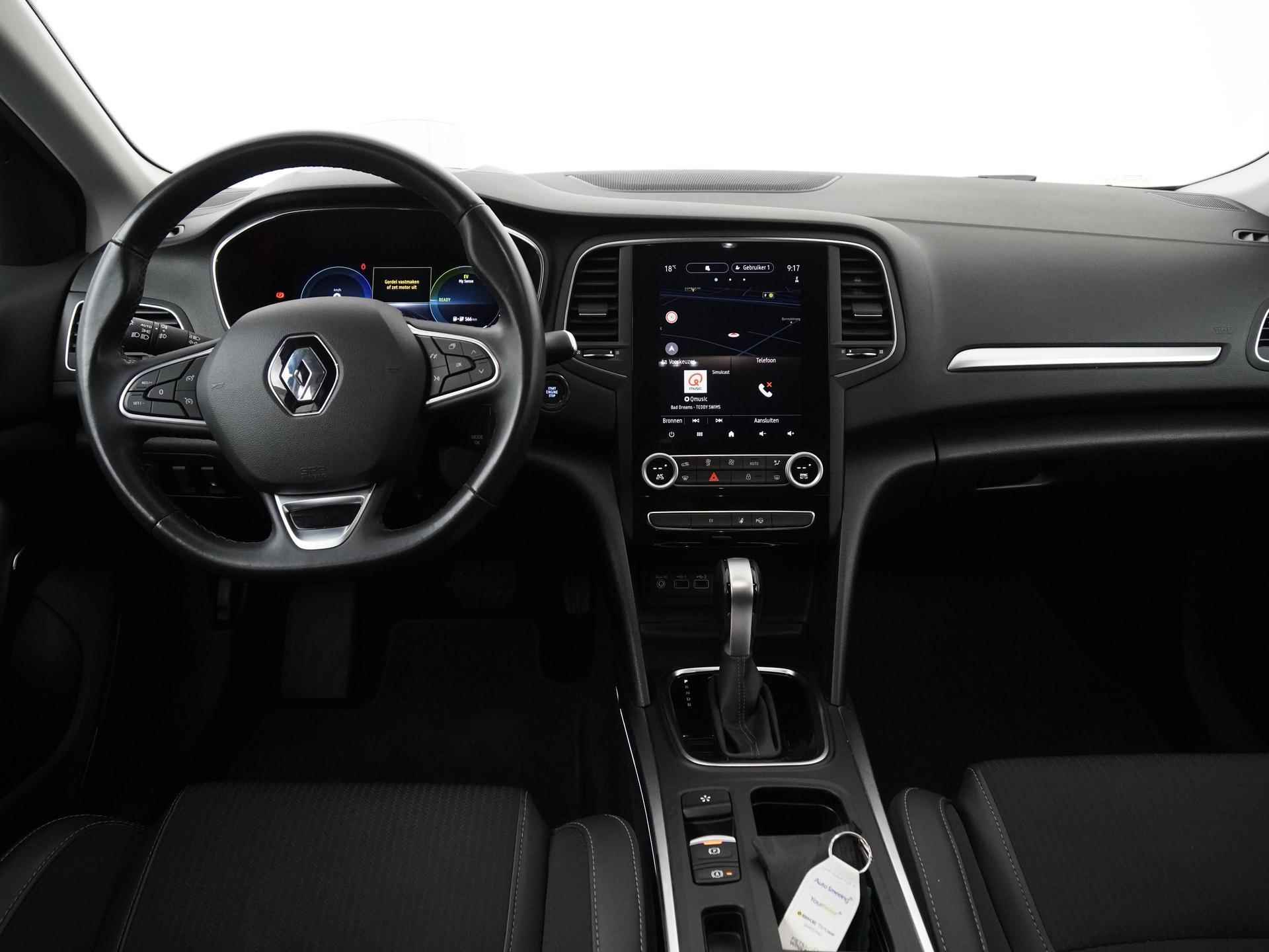 Renault Mégane Estate 1.6 E-Tech Plug-In Hybrid 160 Intens | Head Up | Camera | Blind Spot | Zondag Open! - 5/39