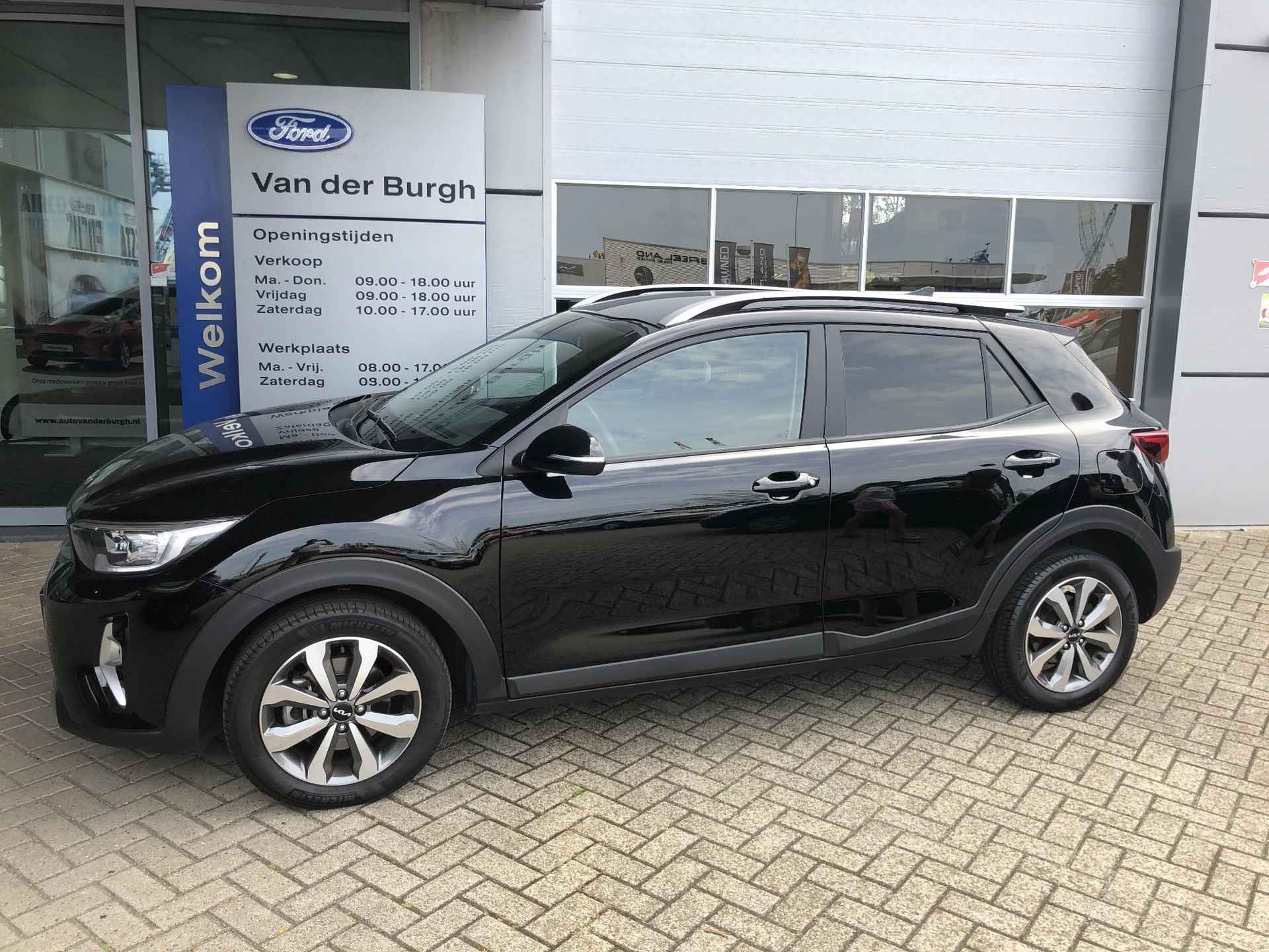 Kia Stonic 1.0 T-GDi MHEV DynamicPlusLine - 2/15