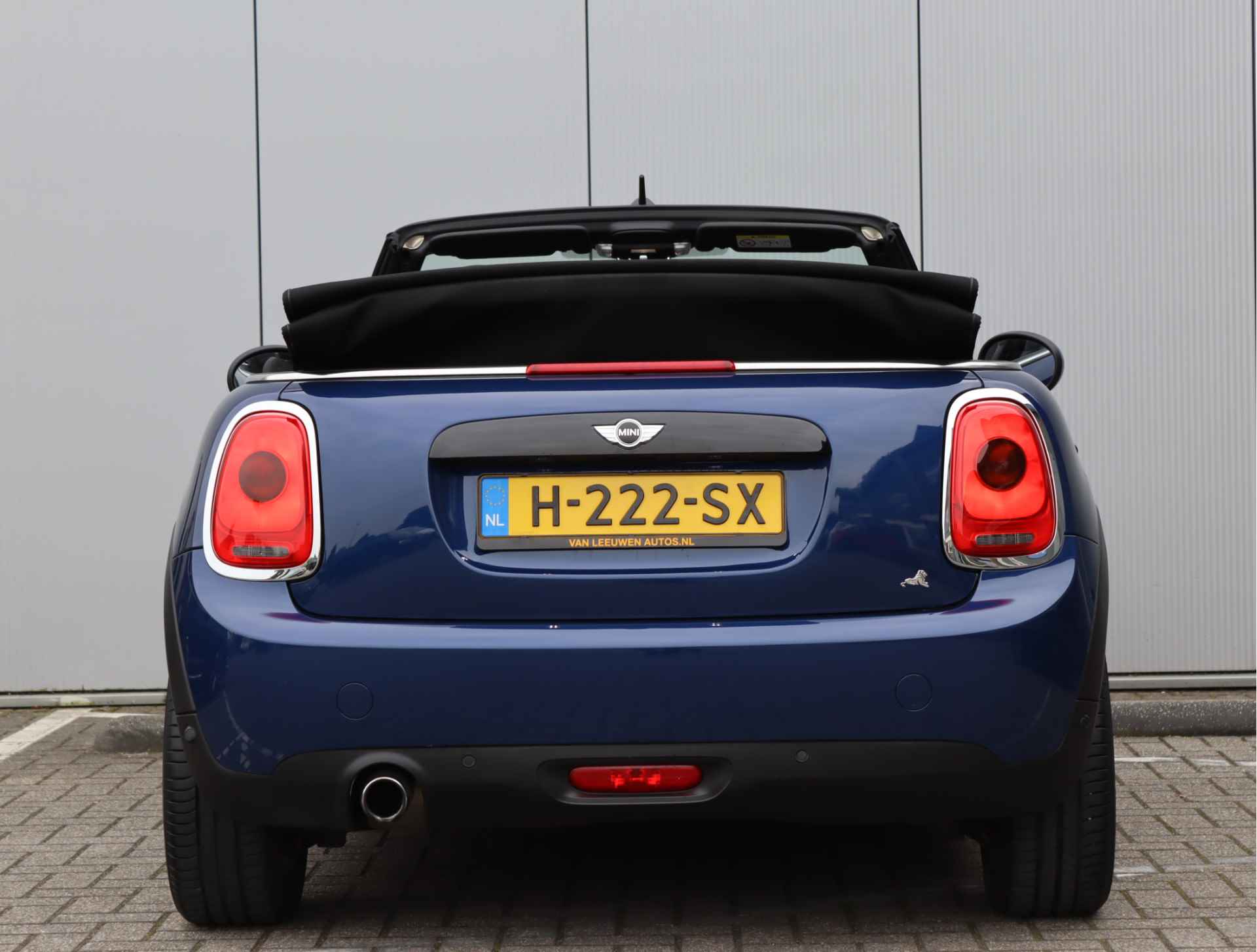 MINI Cabrio 1.5 Cooper Pepper Serious Business | Navigatie | Stoelverwarming | Parkeersensoren | Keyless - 8/54