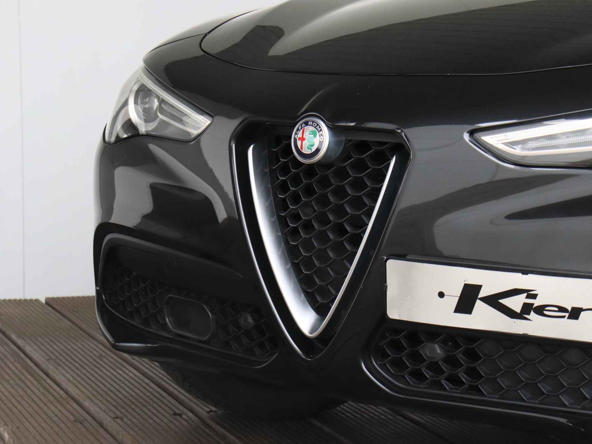 Alfa Romeo Stelvio 2.0 T AWD Super 280PK | Veloce int | Harman Kardon | Flippers | Navi | - 14/35