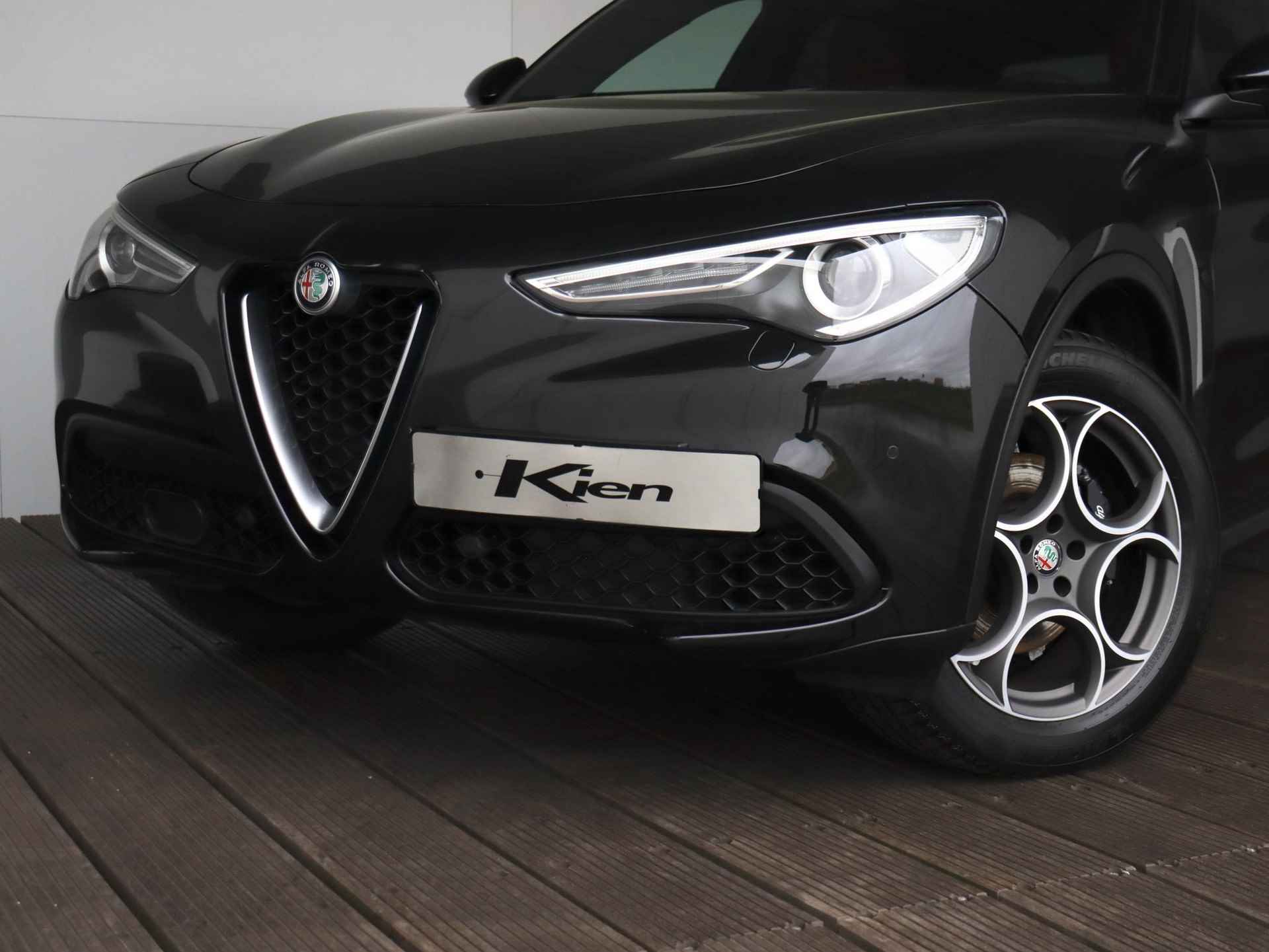 Alfa Romeo Stelvio 2.0 T AWD Super 280PK | Veloce int | Harman Kardon | Flippers | Navi | - 15/35