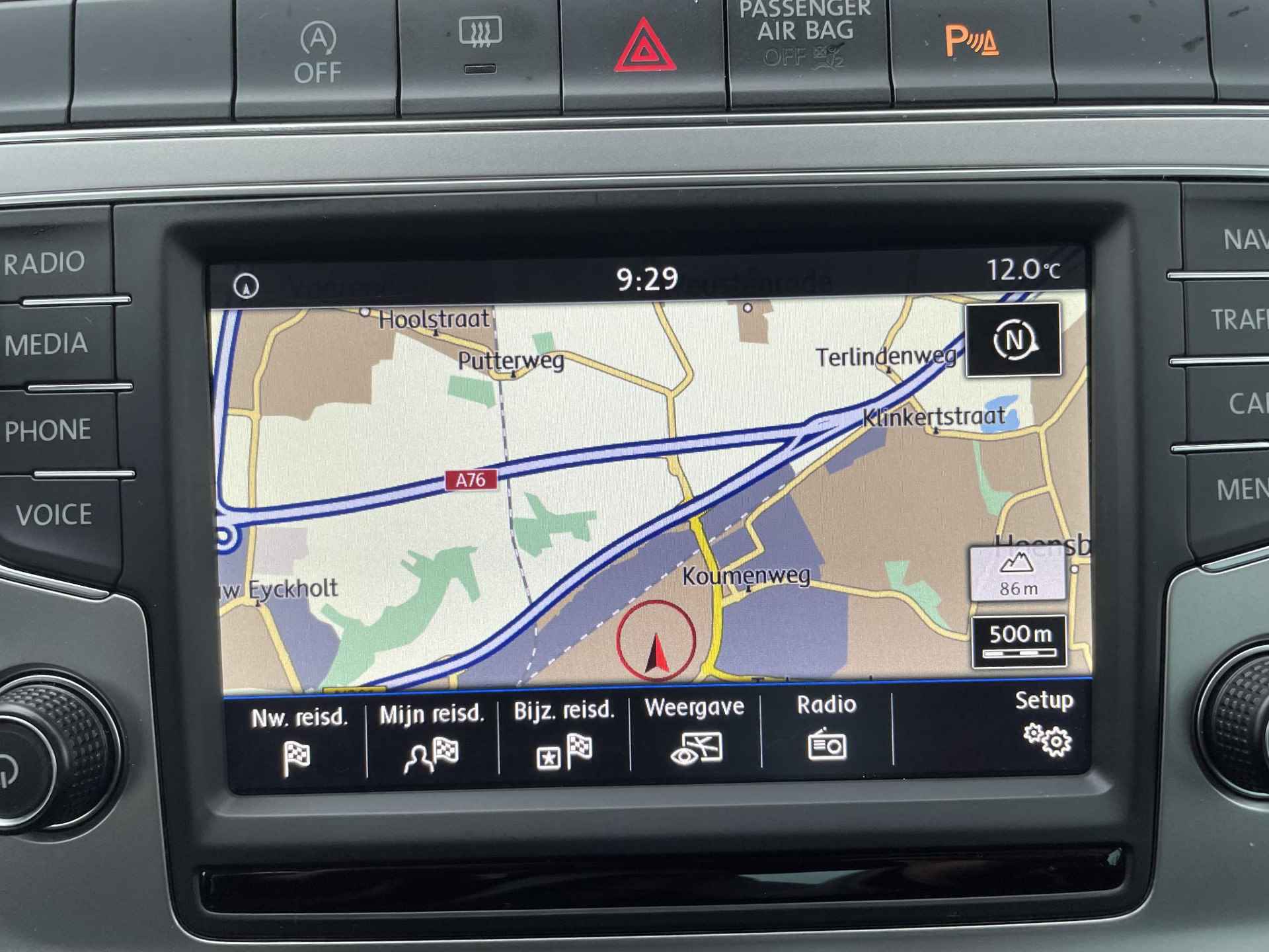 Volkswagen Polo 1.2 TSI Highline Navigatie | Apple carplay/android auto | Parkeersensoren voor/achter | Cruise Control | NAvigatie | Lichtmetalen velgen | - 18/25