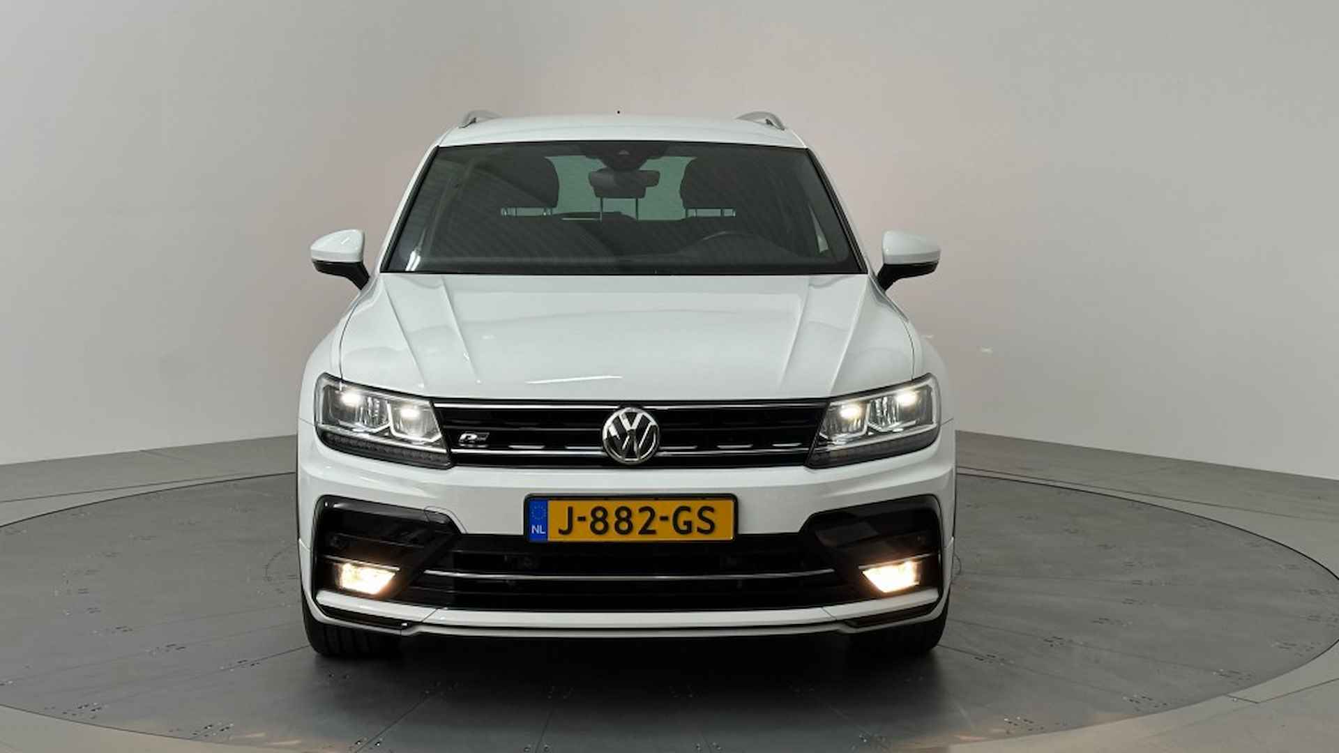 VOLKSWAGEN Tiguan 1.5 TSI HIGHLINE BUS R-LINE - 60/64