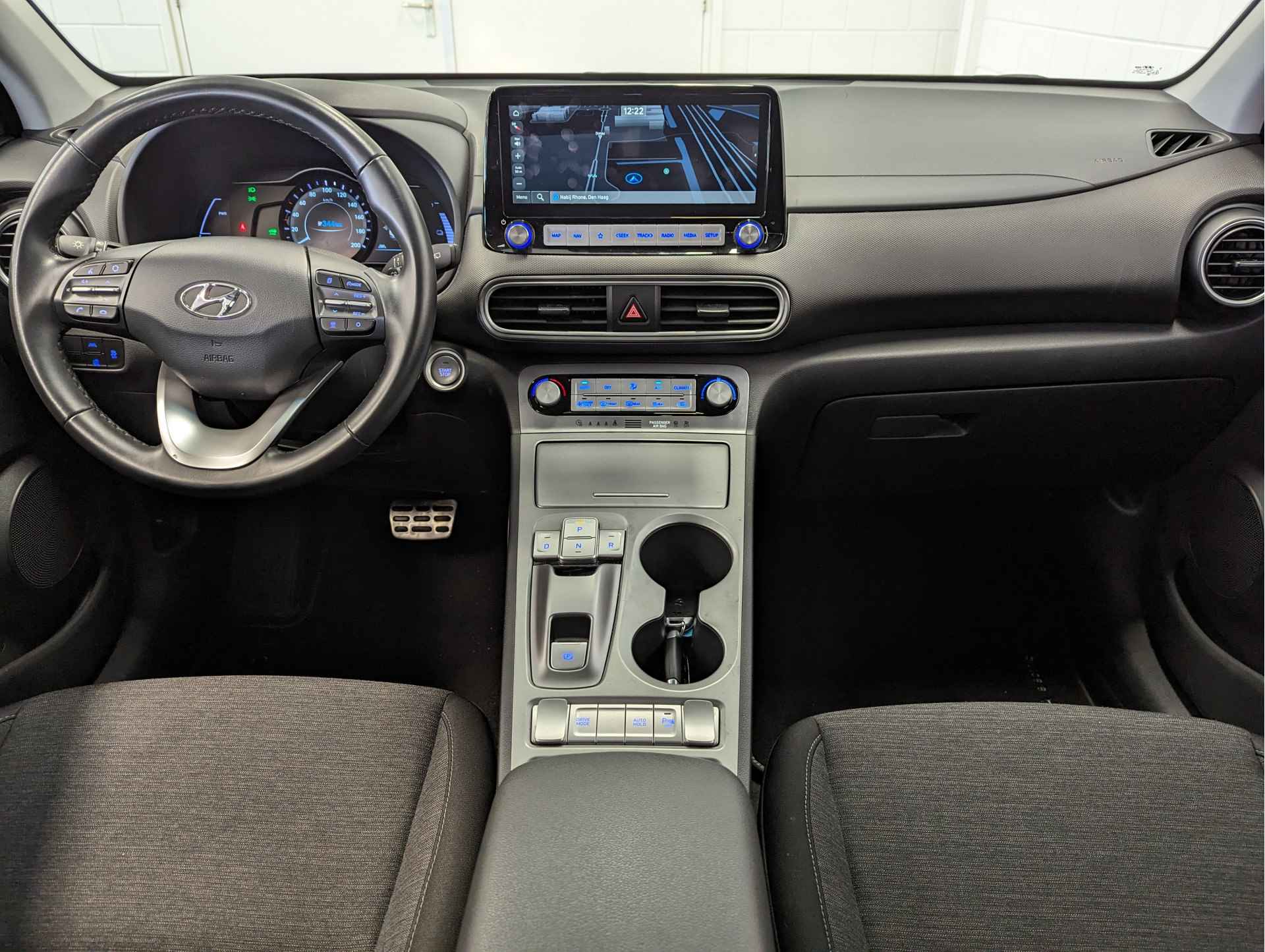 Hyundai KONA EV Comfort 64 kWh € 2000 SEPP SUBSIDIE | NAVIGATIE | LONG RANGE ACCU | LEUKE AUTO! - 15/46