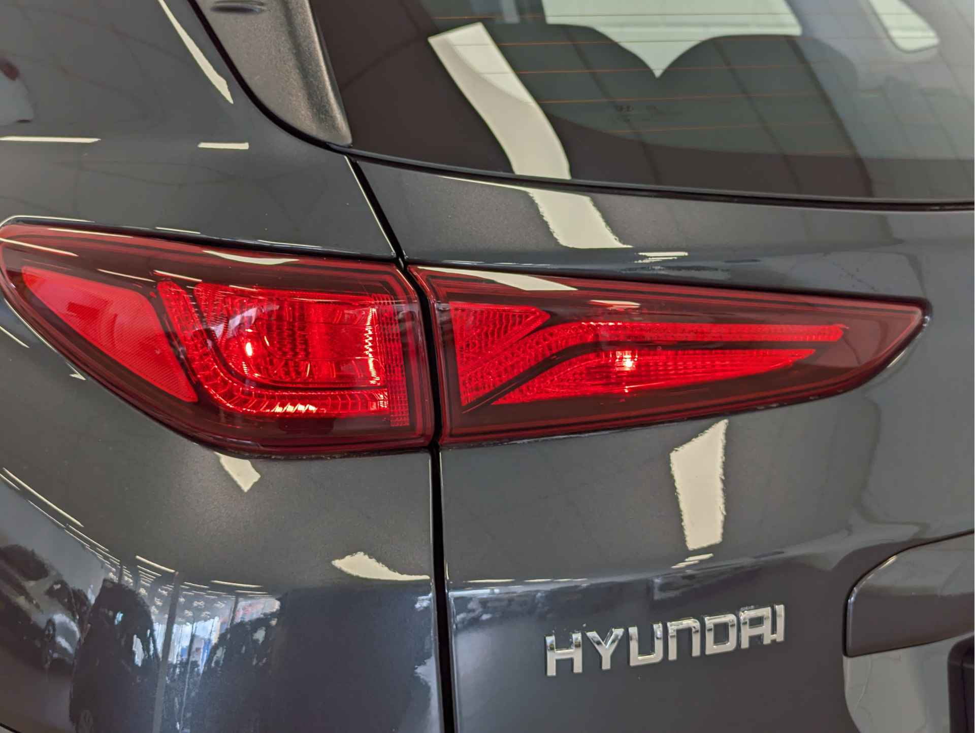 Hyundai KONA EV Comfort 64 kWh € 2000 SEPP SUBSIDIE | NAVIGATIE | LONG RANGE ACCU | LEUKE AUTO! - 39/46