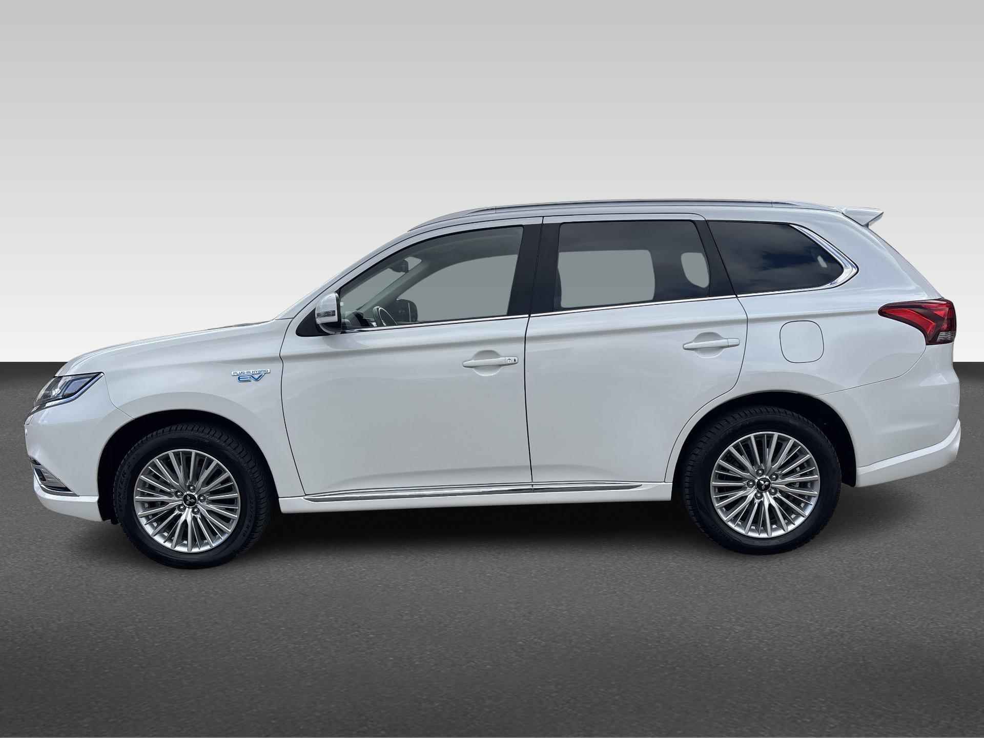 Mitsubishi Outlander 2.4 PHEV Intense | auto is binnen - 2/29