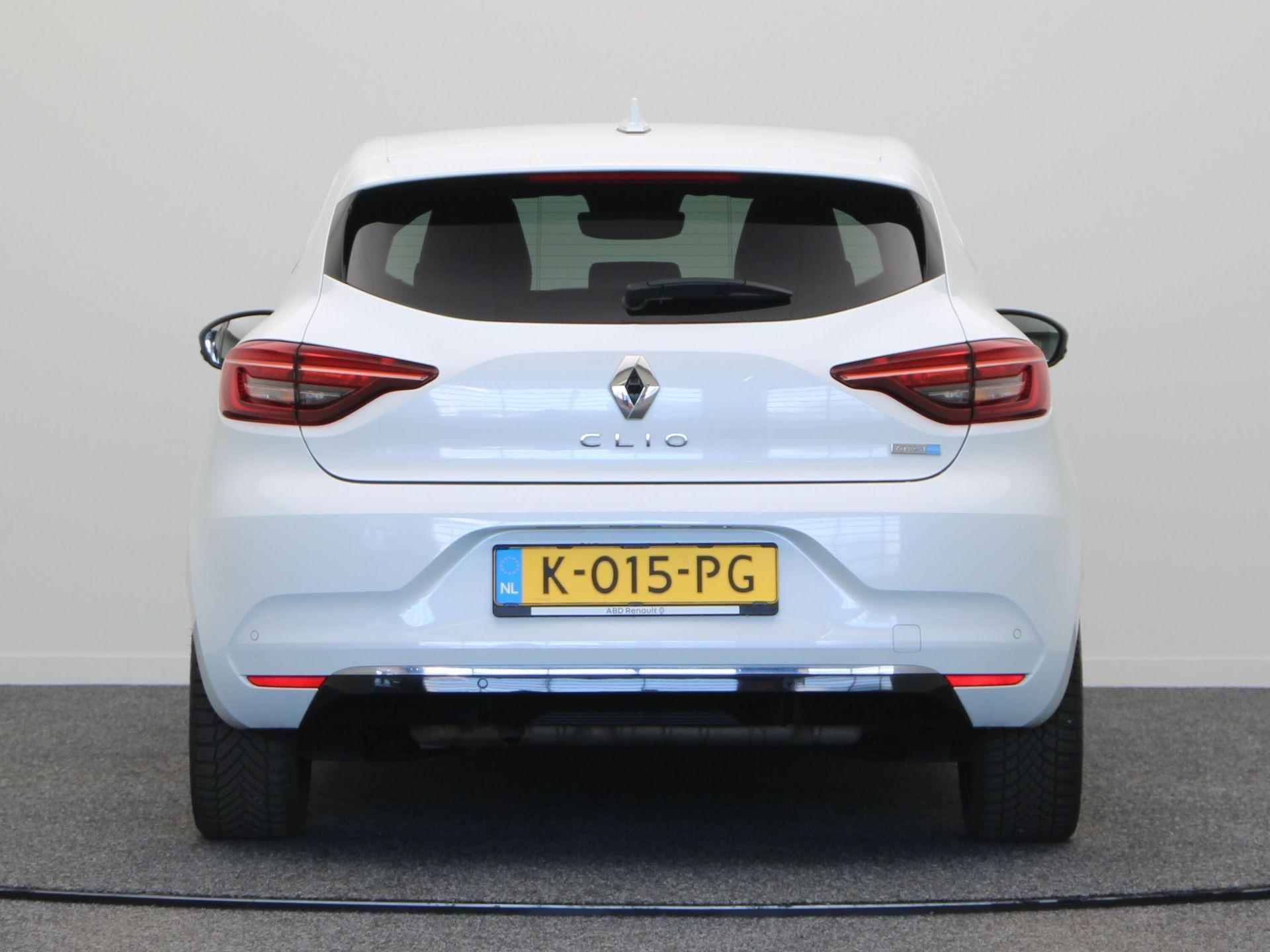 Renault Clio 1.6 E-Tech Hybrid 140 Initiale Paris | All-Season Banden | Lederen interieur | Stuur en Stoelverwarming | BOSE Sound | Autonoom Inparkeren | - 7/54