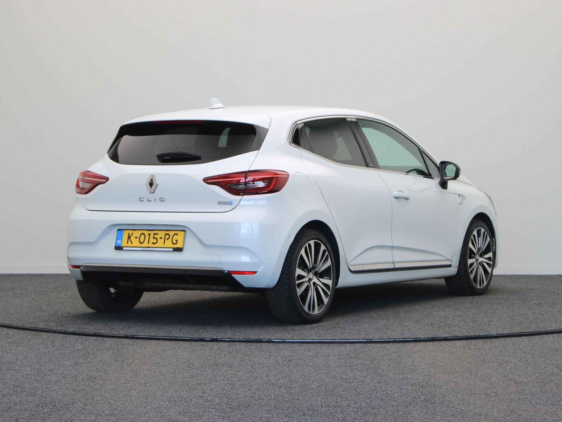 Renault Clio 1.6 E-Tech Hybrid 140 Initiale Paris | All-Season Banden | Lederen interieur | Stuur en Stoelverwarming | BOSE Sound | Autonoom Inparkeren | - 11/54