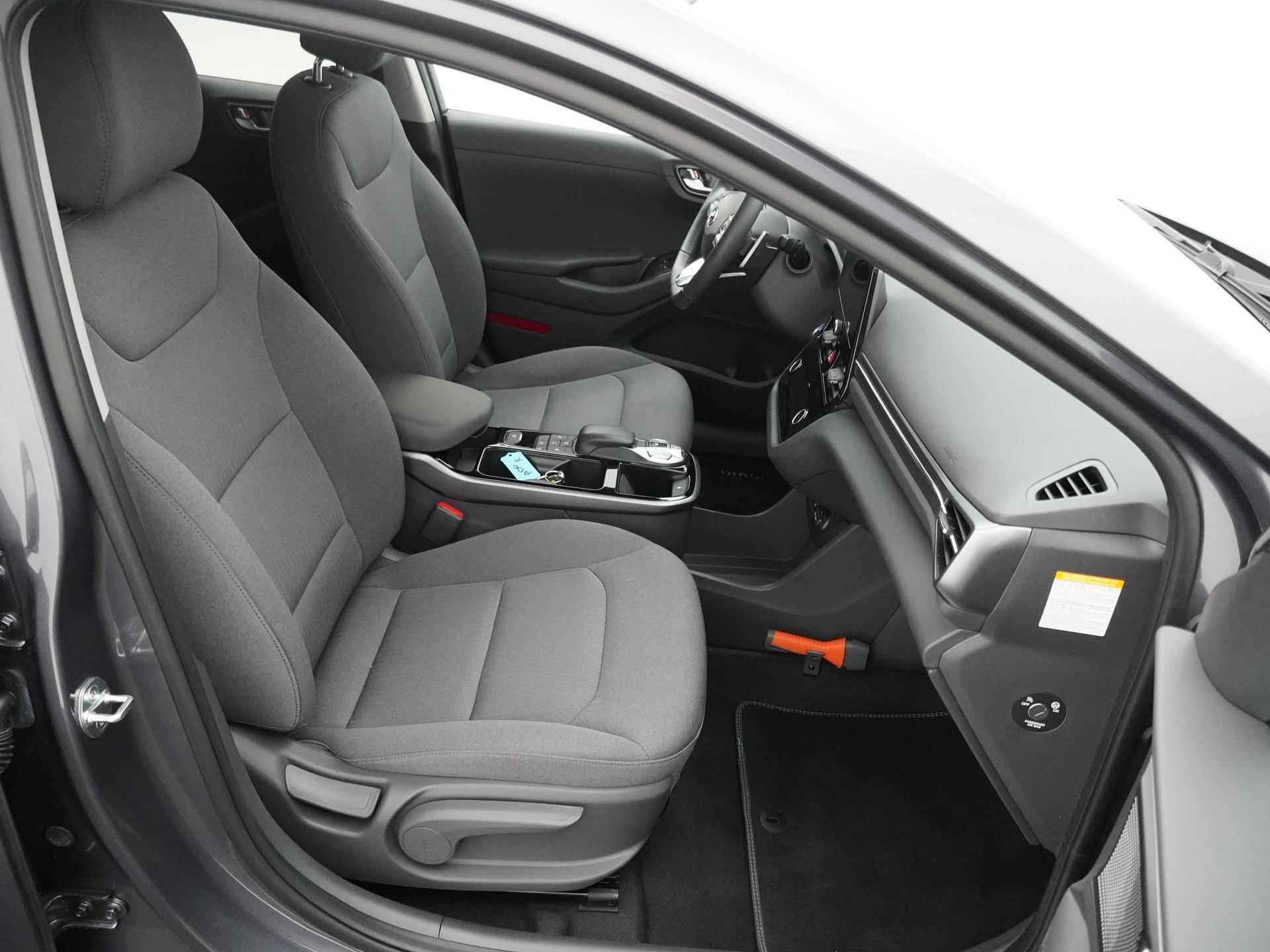 Hyundai IONIQ Comfort EV | Parkeer Camera | Navigatie | 100 % Electric - 15/31