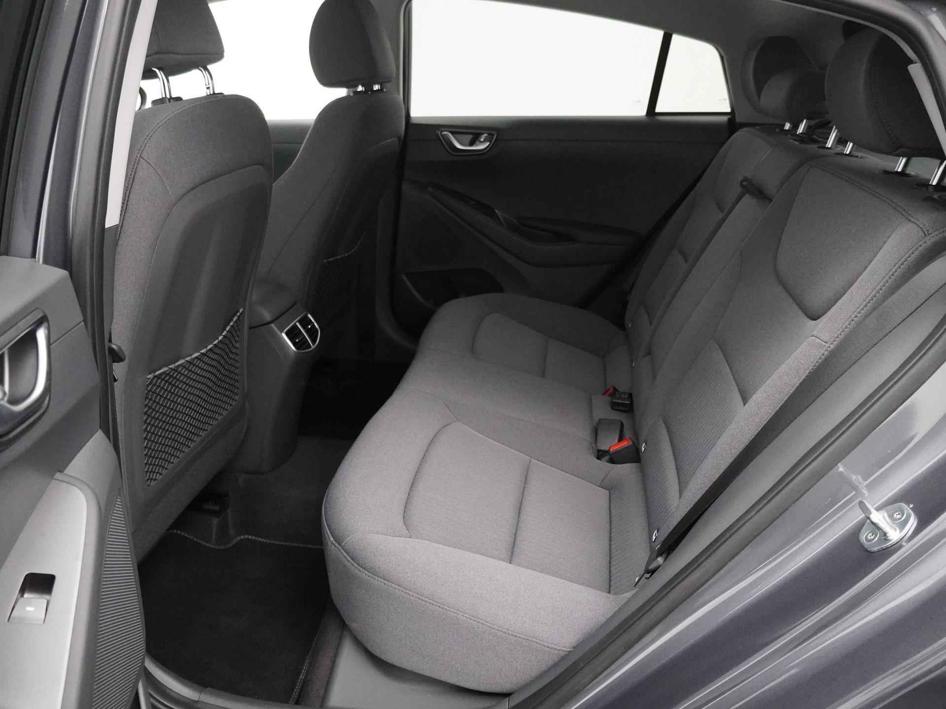 Hyundai IONIQ Comfort EV | Parkeer Camera | Navigatie | 100 % Electric - 25/31