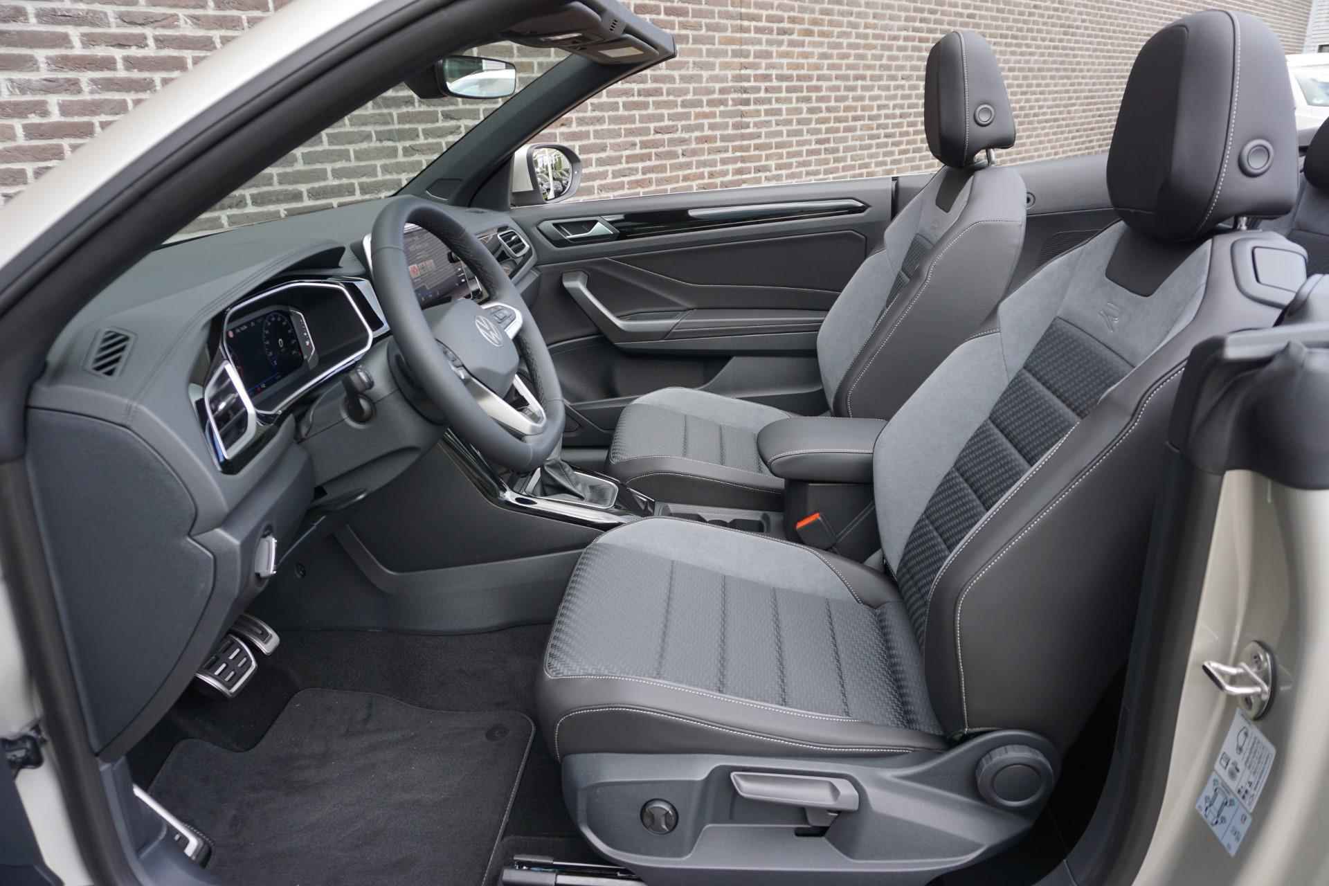 Volkswagen T-Roc Cabrio 1.5 TSI 150pk DSG R-Line | Achteruitrijcamera | LMV 19" - 4/50