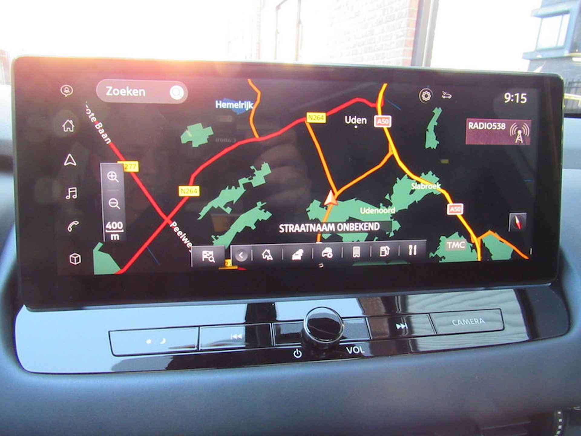 Nissan Qashqai  Tekna Navigatie / Adapt cruise control / 360 Camera  / Pdc / Panorama dak / Head up display / El stoelen / Cold pack - 25/31