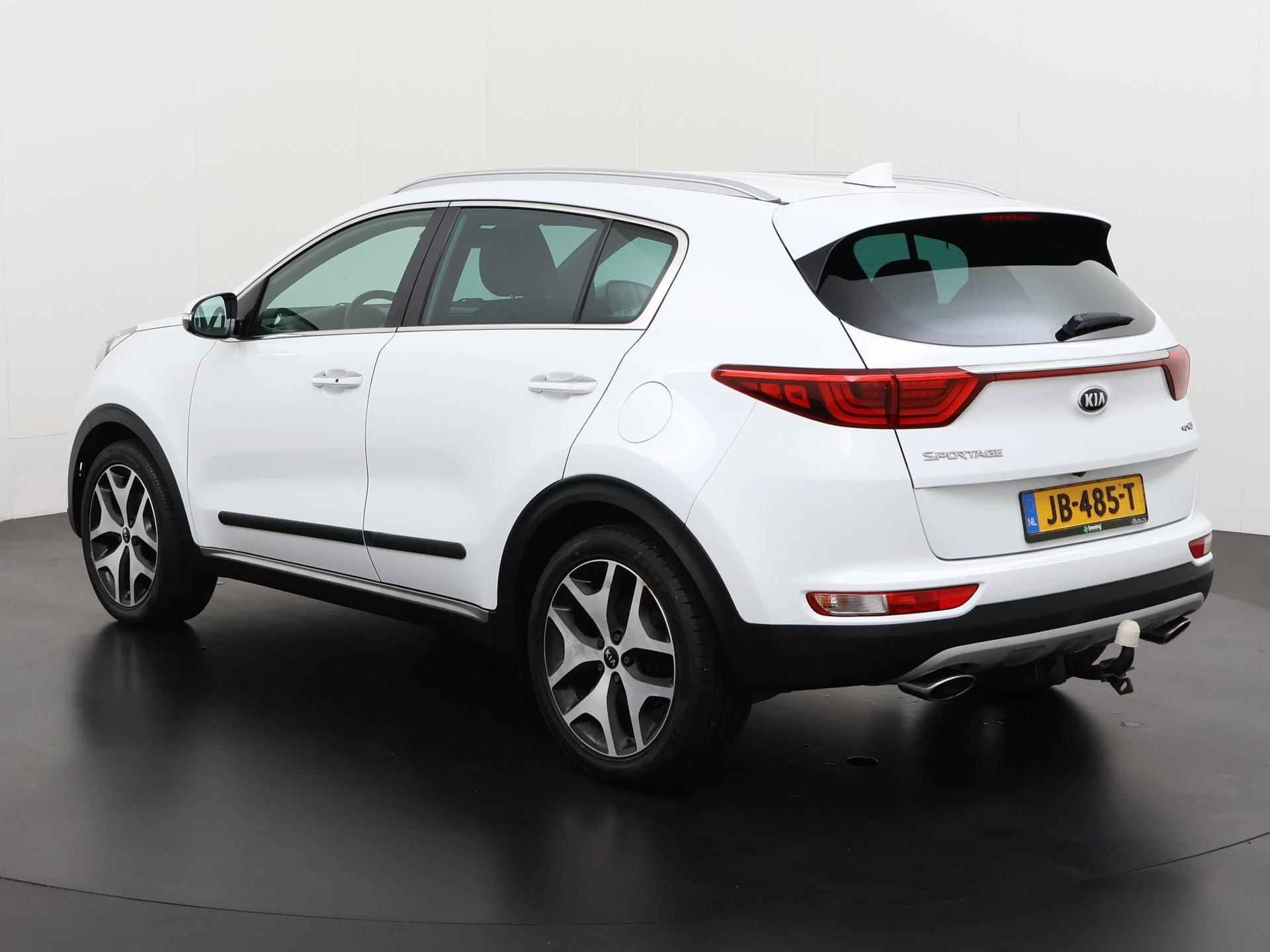 Kia Sportage 1.6 T-GDI GT-Line First Edition | Trekhaak | Leder | Camera | Navigatie | Zondag Open! - 6/36