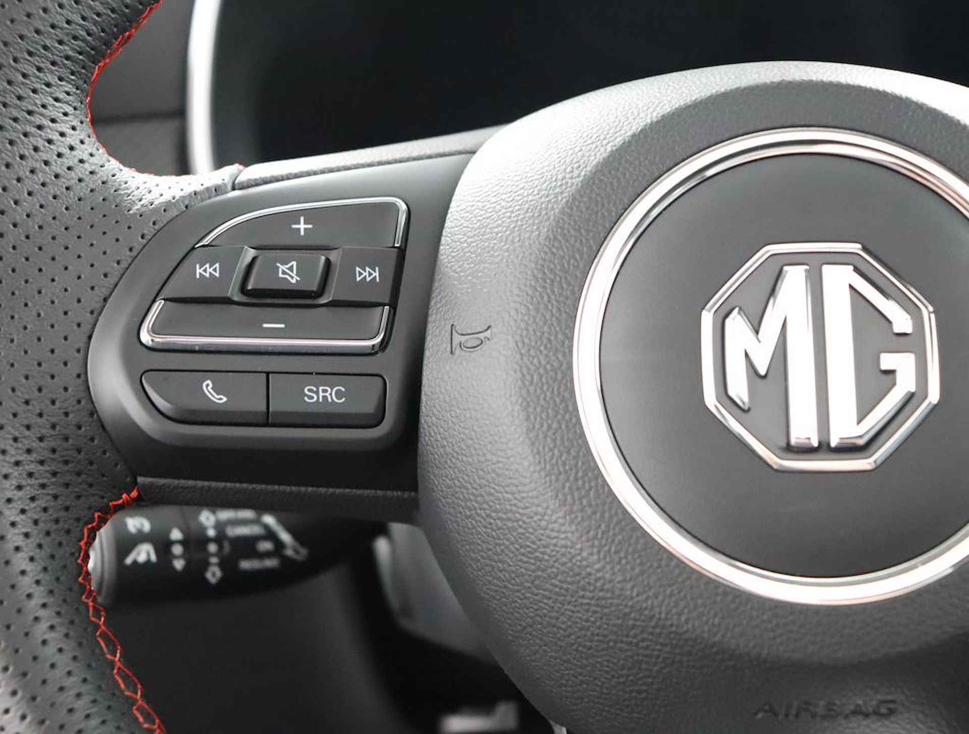 MG ZS EV Long Range Luxury | 1e-Eigenaar | Panoramadak | Leder | Led Koplampen | Navi | Apple CarPlay | - 16/51