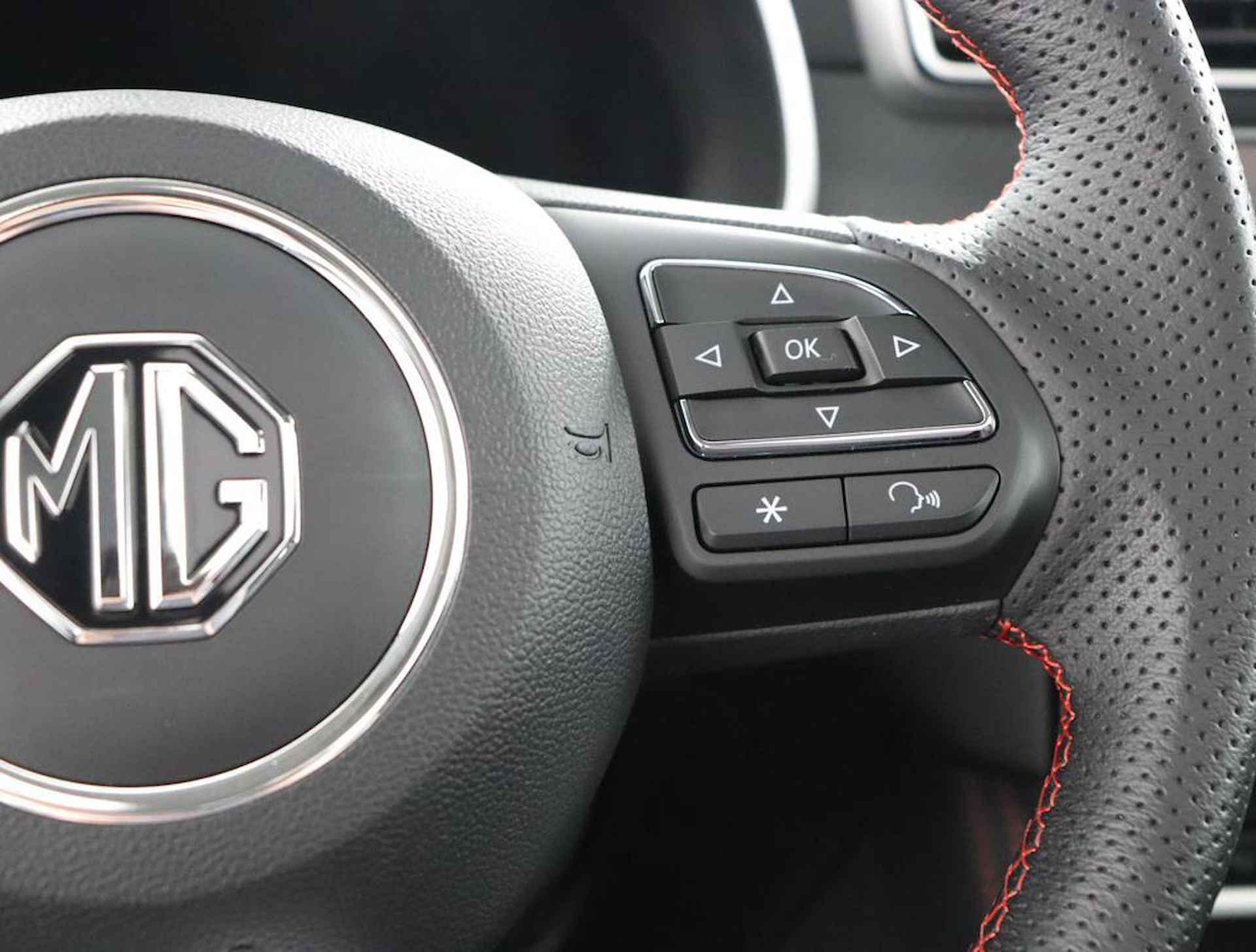 MG ZS EV Long Range Luxury | TREKHAAK |  Panoramadak | Leder | Led Koplampen | Navi | Apple CarPlay | - 17/51