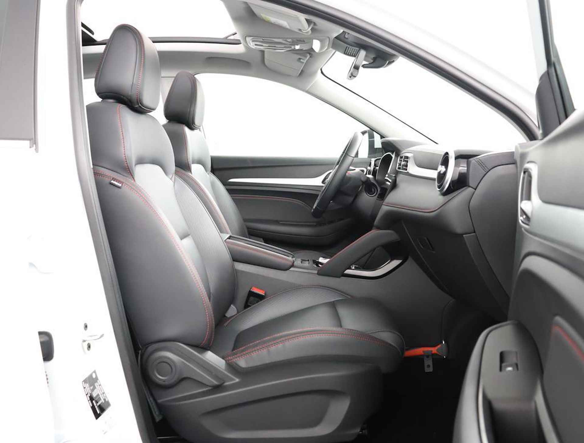 MG ZS EV Long Range Luxury | TREKHAAK |  Panoramadak | Leder | Led Koplampen | Navi | Apple CarPlay | - 18/51