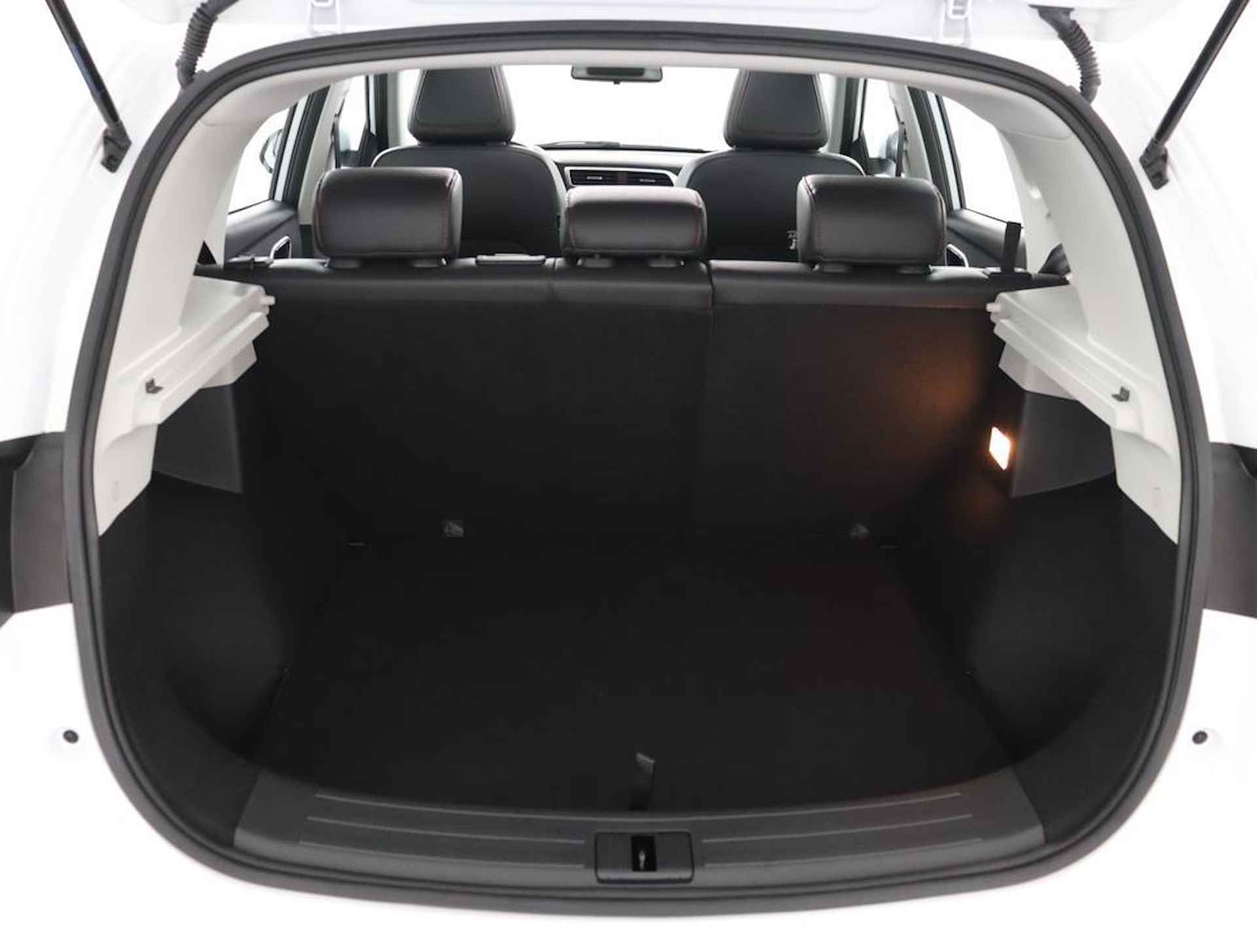 MG ZS EV Long Range Luxury | 1e-Eigenaar | Panoramadak | Leder | Led Koplampen | Navi | Apple CarPlay | - 19/51