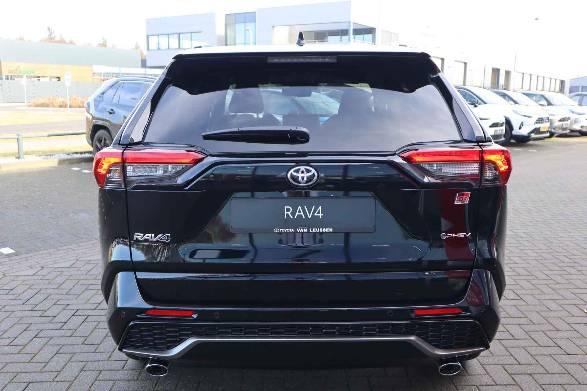 Toyota RAV4 2.5 Plug-in Hybrid AWD GR SPORT 19"LMV BLISS 360GR-CAM STUURVERW. MEMORY-SEAT HEAD-UP JBL NAVI DRAADLOOS-LADEN-TEL NL-AUTO NIEUW - 4/51