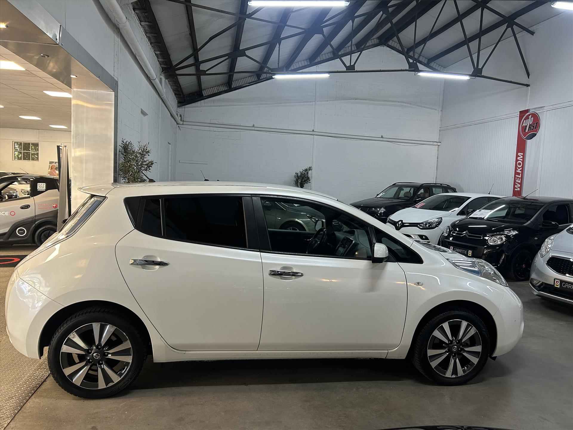 NISSAN Leaf Electric 24kW Tekna / LEER / NAVI / CAMERA - 8/13