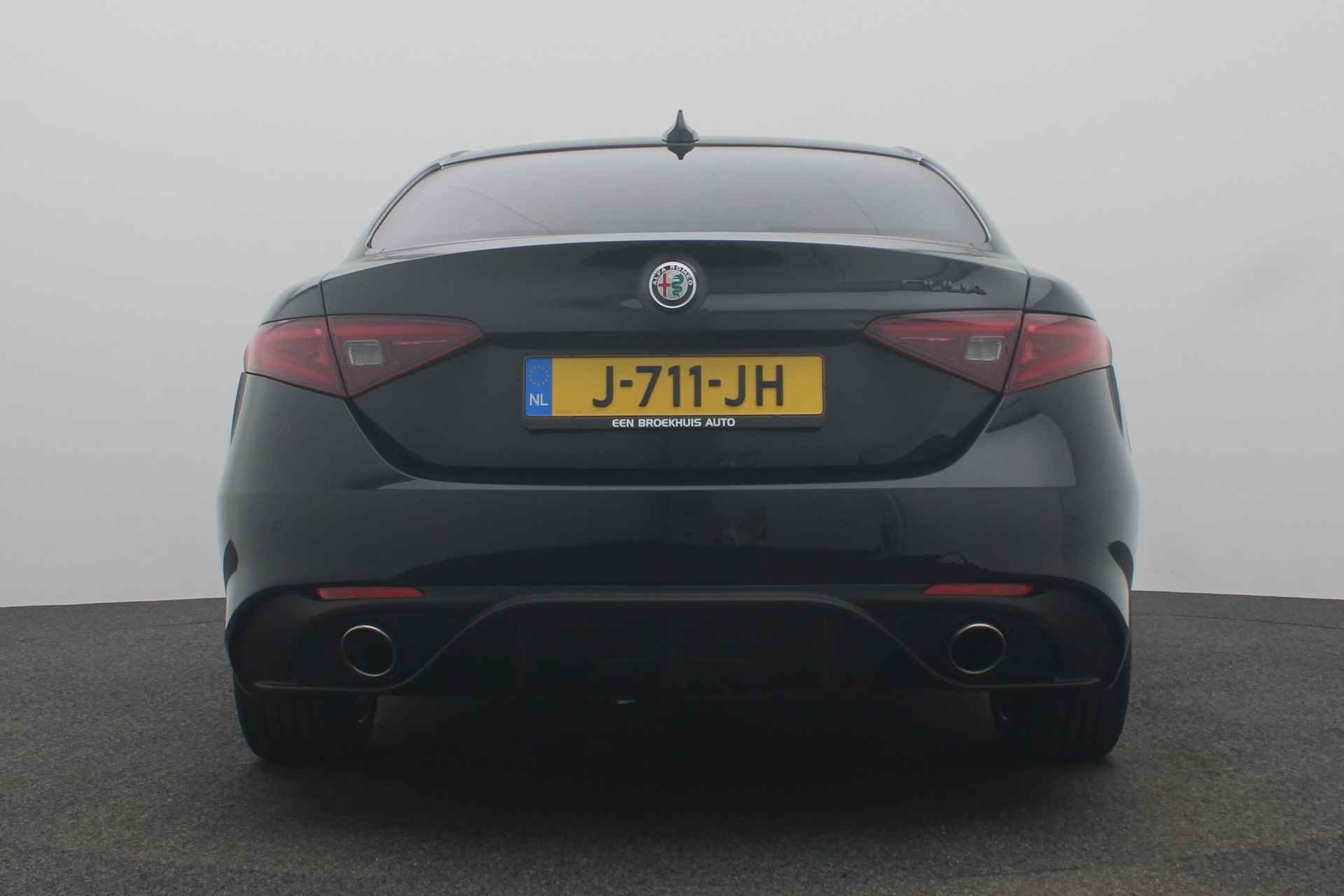 Alfa Romeo Giulia 2.0T Super Veloce | Vol leder | Groot Nav. - 6/41